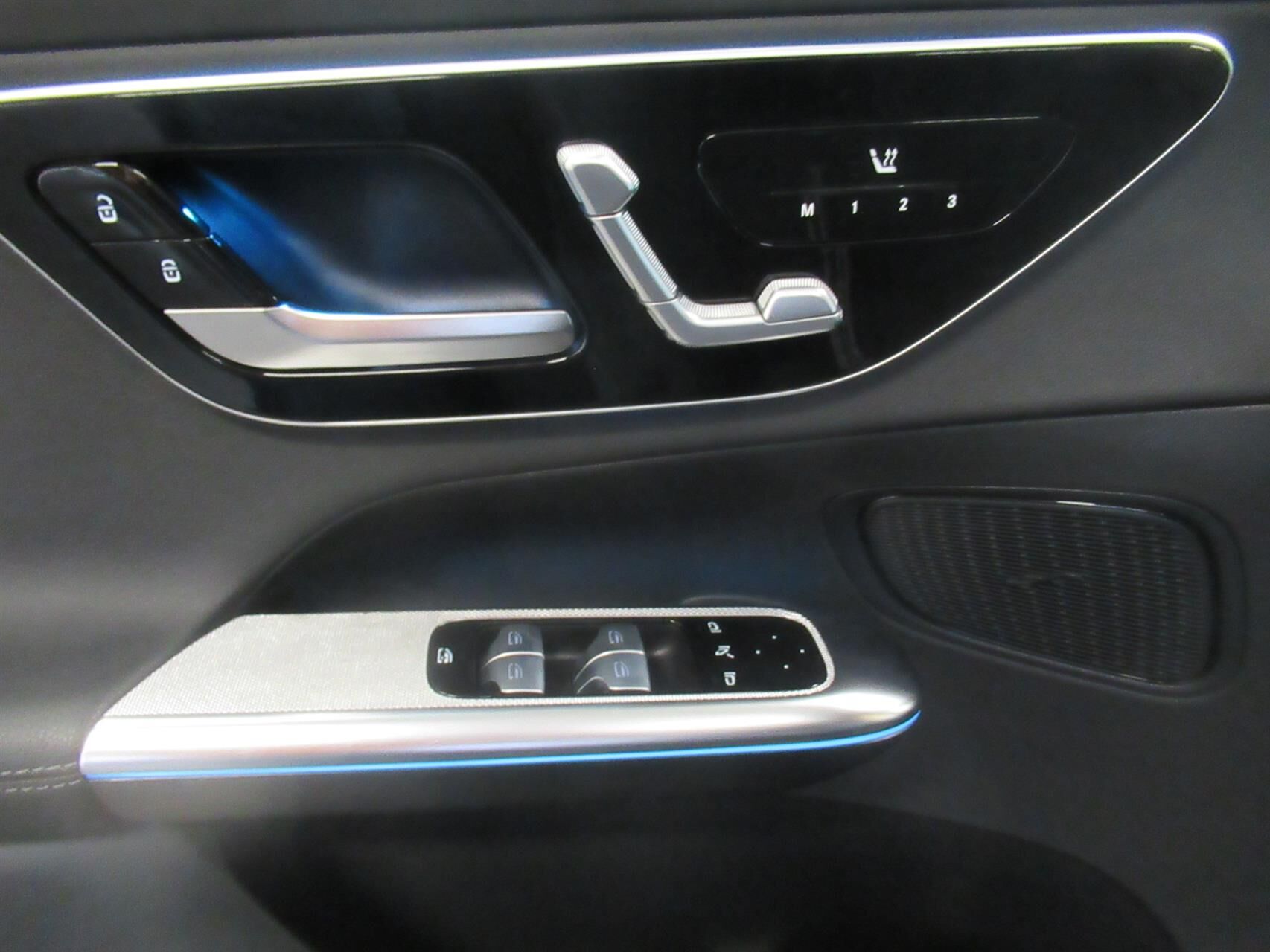 Billede af Mercedes-Benz GLC300 e 2,0 Plugin-hybrid AMG Advance 4Matic 9G-Tronic 313HK 5d 9g Aut.