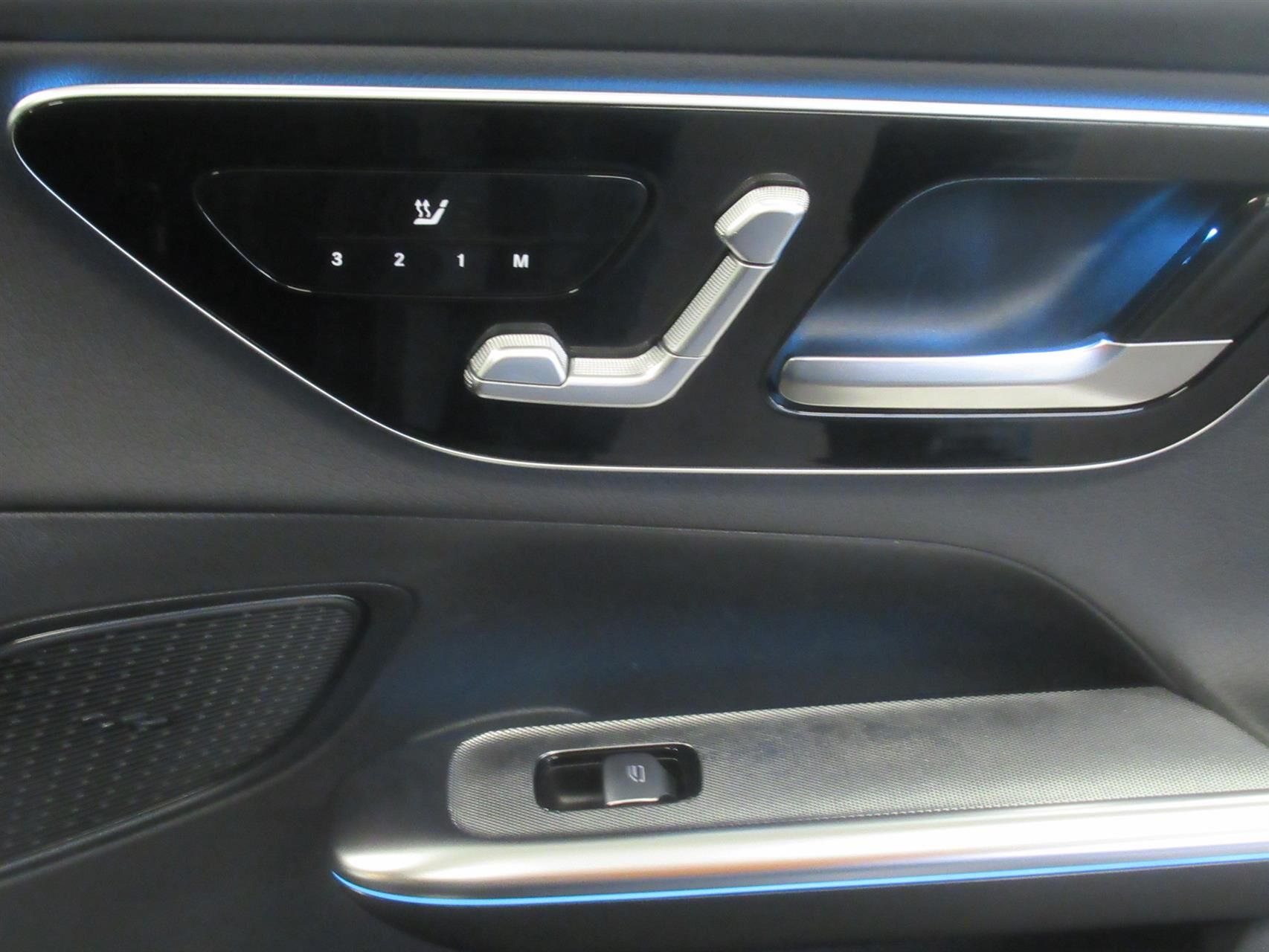 Billede af Mercedes-Benz GLC300 e 2,0 Plugin-hybrid AMG Advance 4Matic 9G-Tronic 313HK 5d 9g Aut.