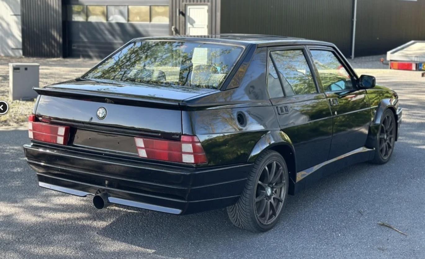 Billede af Alfa Romeo 75 3,0 V6 188HK