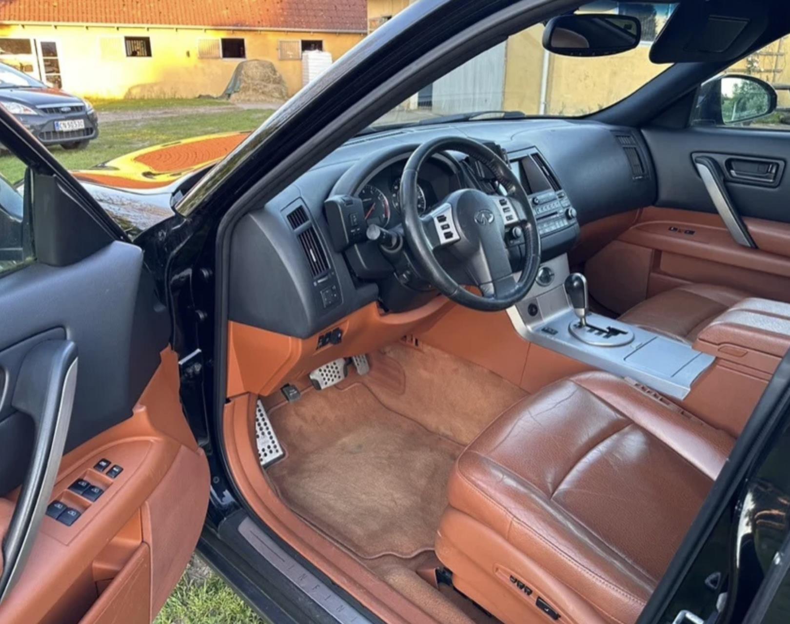 Billede af Infiniti FX 45 4,5 V8 Sport 315HK 5d 7g Aut.