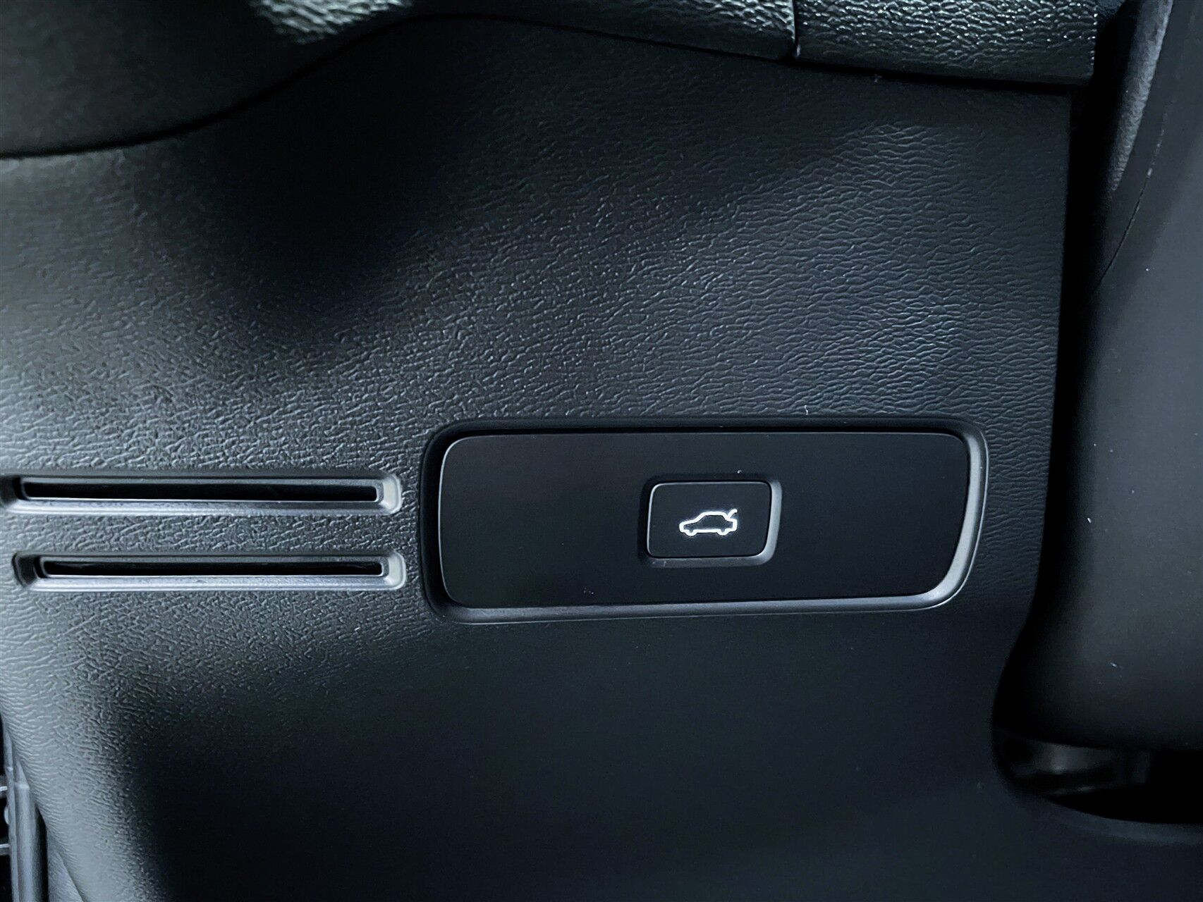 Billede af Volvo XC40 P6 Recharge Plus 231HK 5d Aut.