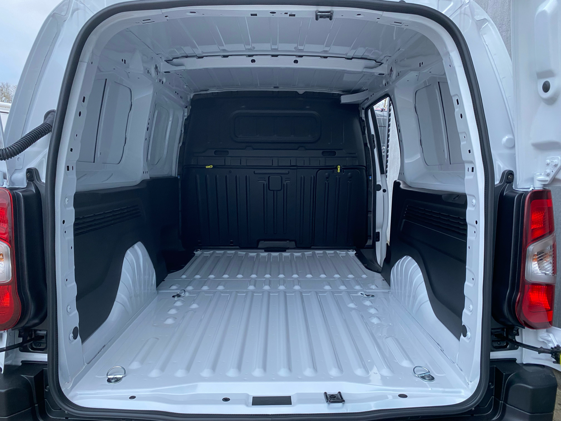 Billede af Fiat Doblò L2H1 1,5 BlueHDI Pro 130HK Van 8g Aut.