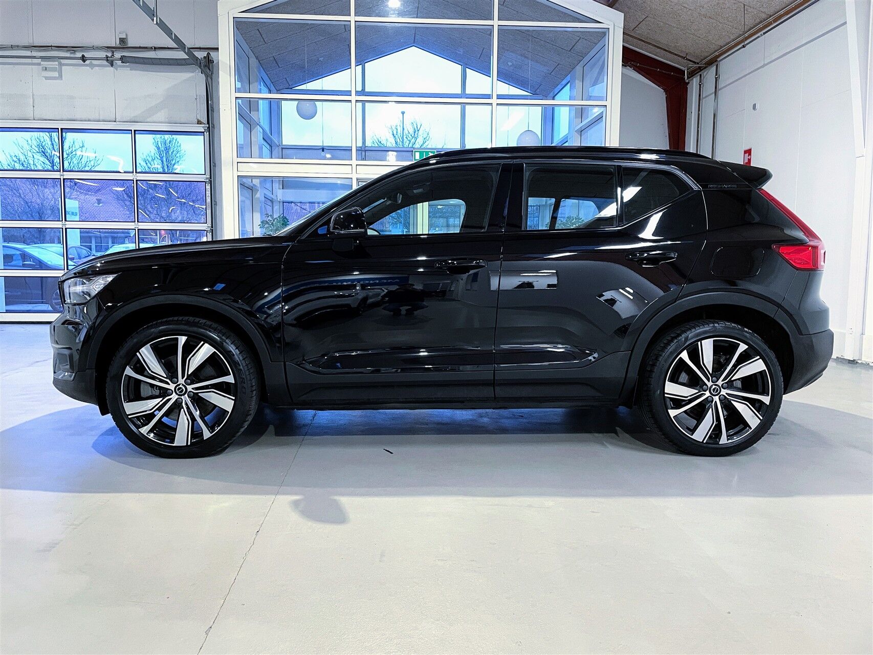 Billede af Volvo XC40 P8 Recharge Twin R-design AWD 408HK 5d Aut.