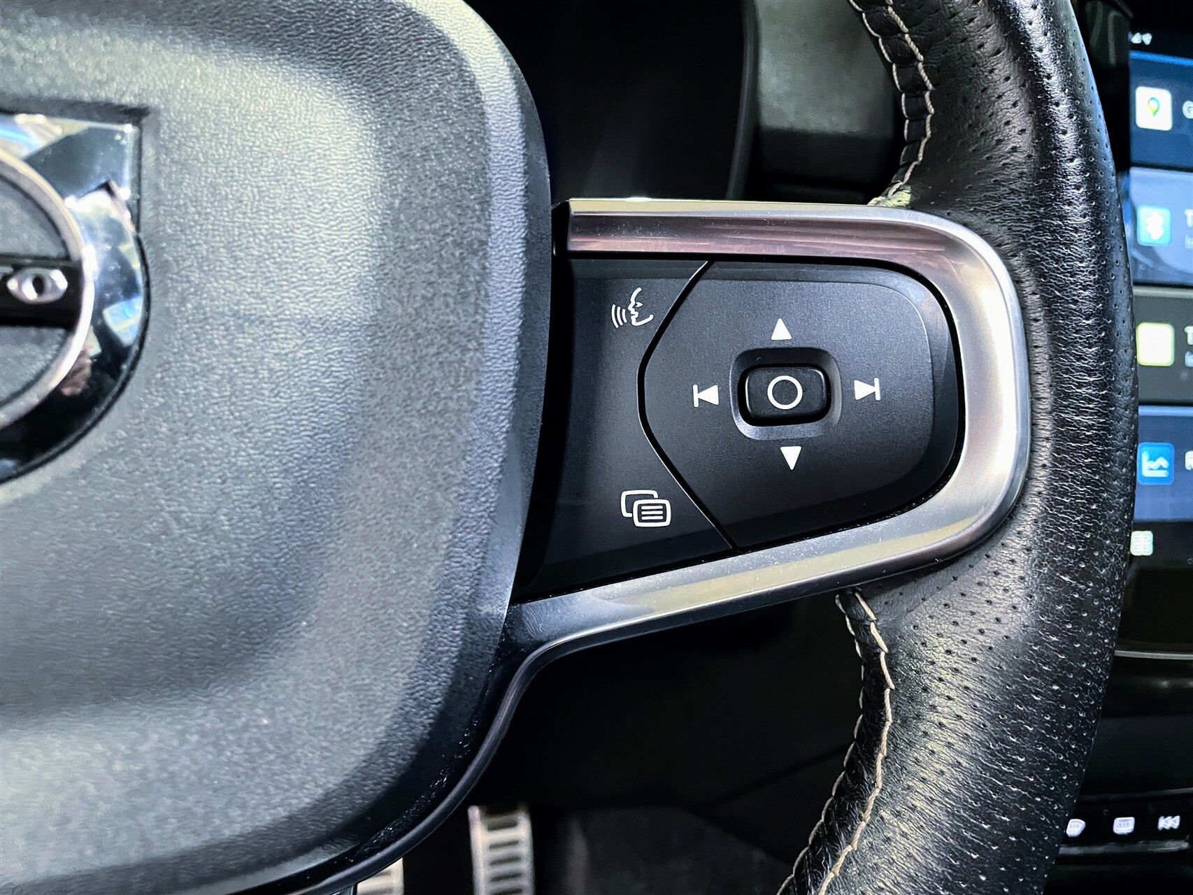 Billede af Volvo XC40 P8 Recharge Twin R-design AWD 408HK 5d Aut.