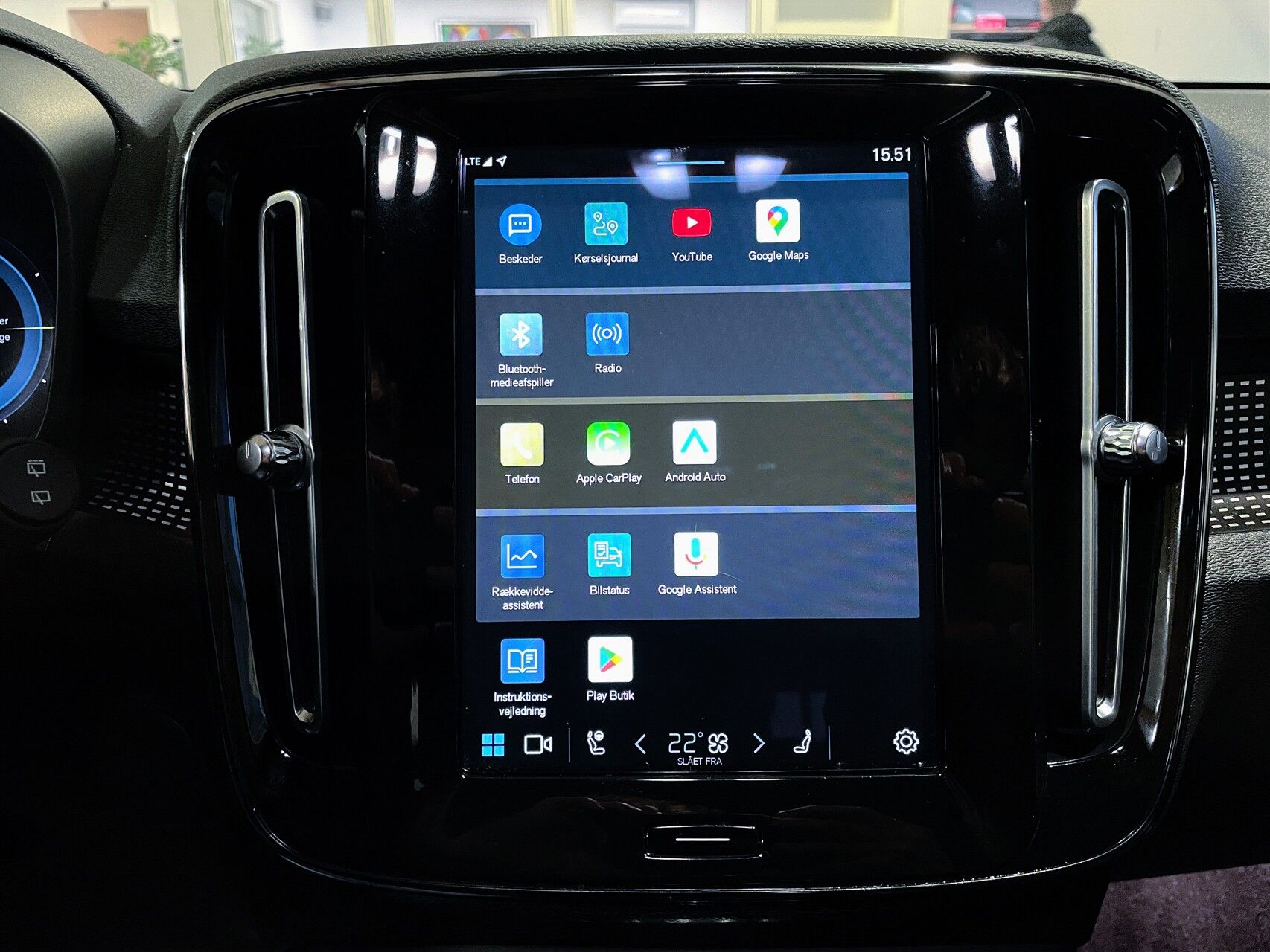 Billede af Volvo XC40 P8 Recharge Twin R-design AWD 408HK 5d Aut.