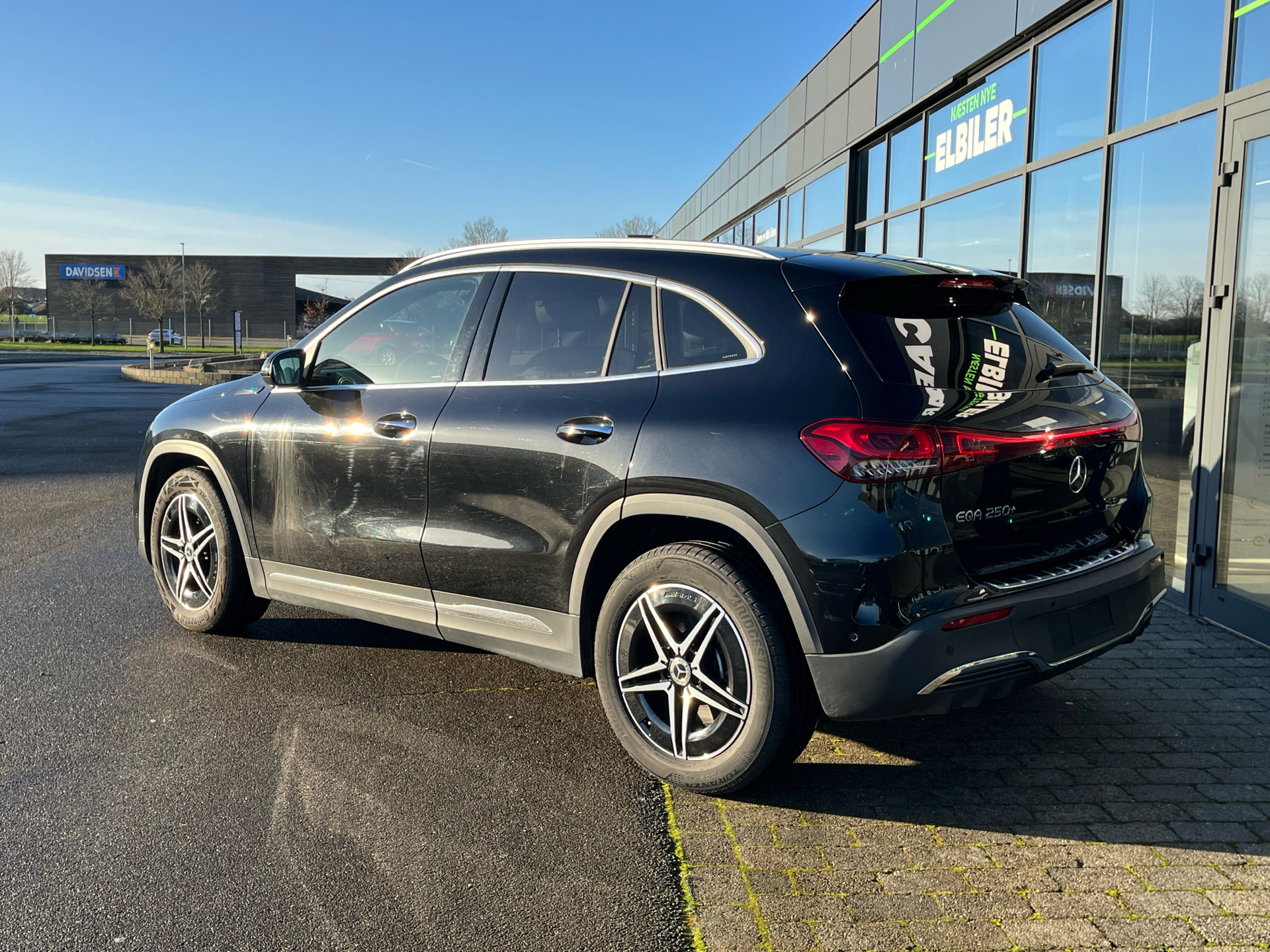 Billede af Mercedes-Benz EQA 250+ EL AMG Line 190HK 5d Aut.