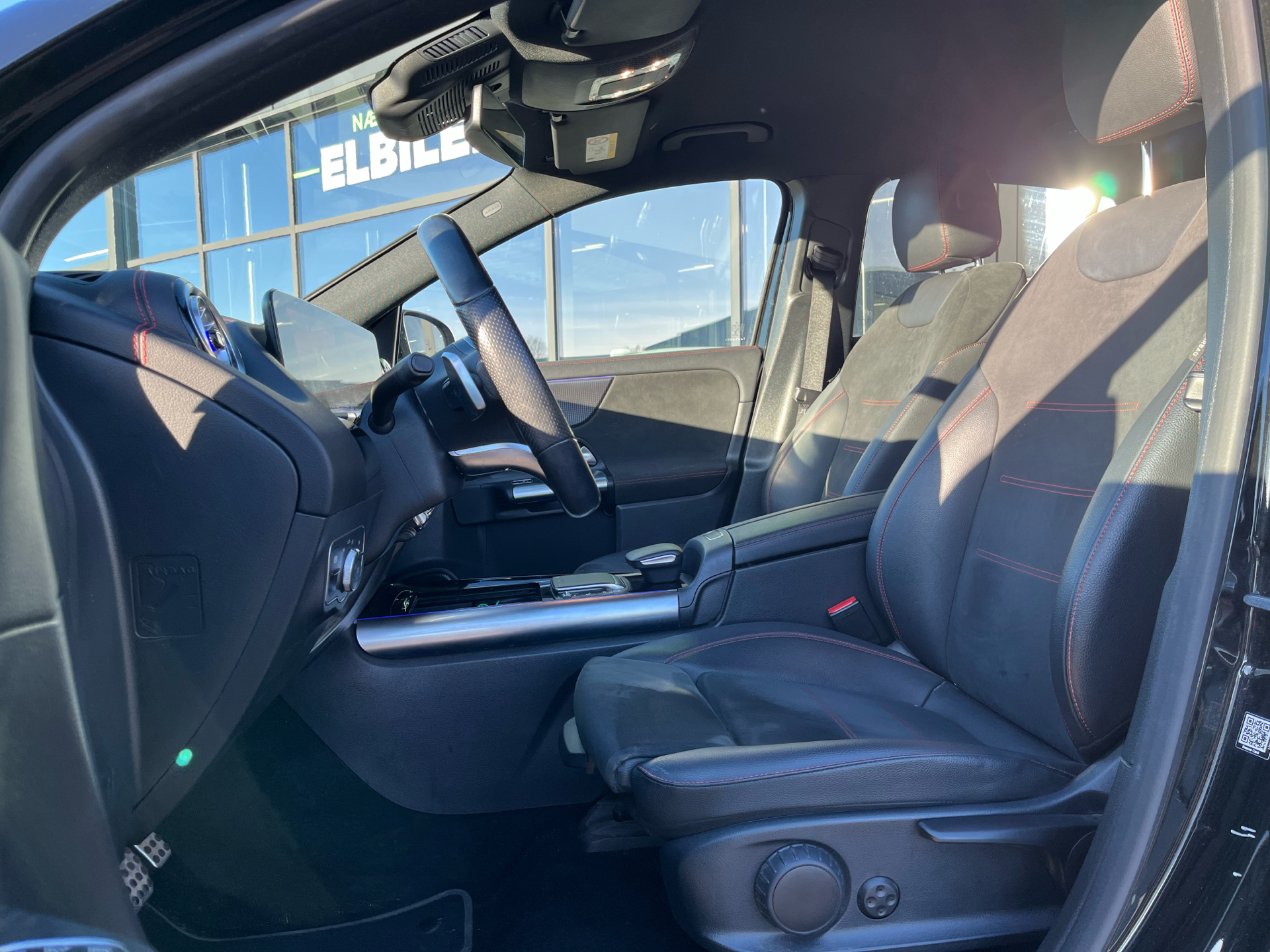 Billede af Mercedes-Benz EQA 250+ EL AMG Line 190HK 5d Aut.