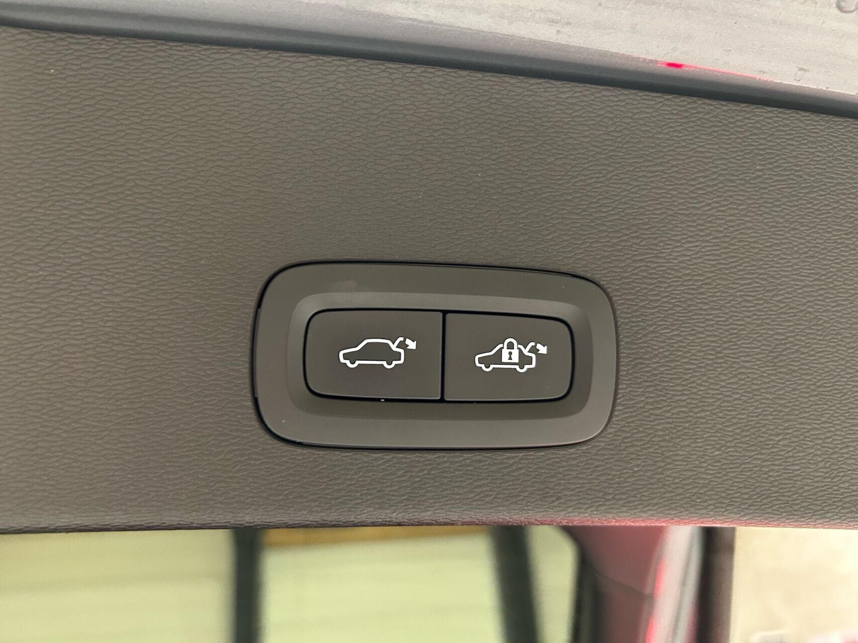 Billede af Volvo C40 P6 Recharge Ultimate 231HK 4d Aut.