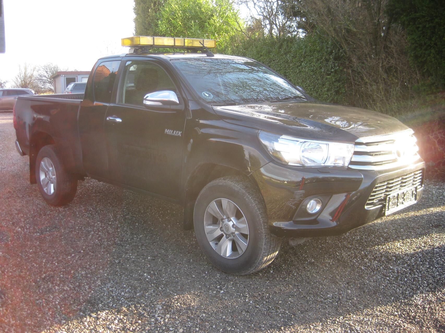 Billede af Toyota HiLux Extra Cab 2,4 D-4D T3 Safety Sense 4x4 150HK Pick-Up