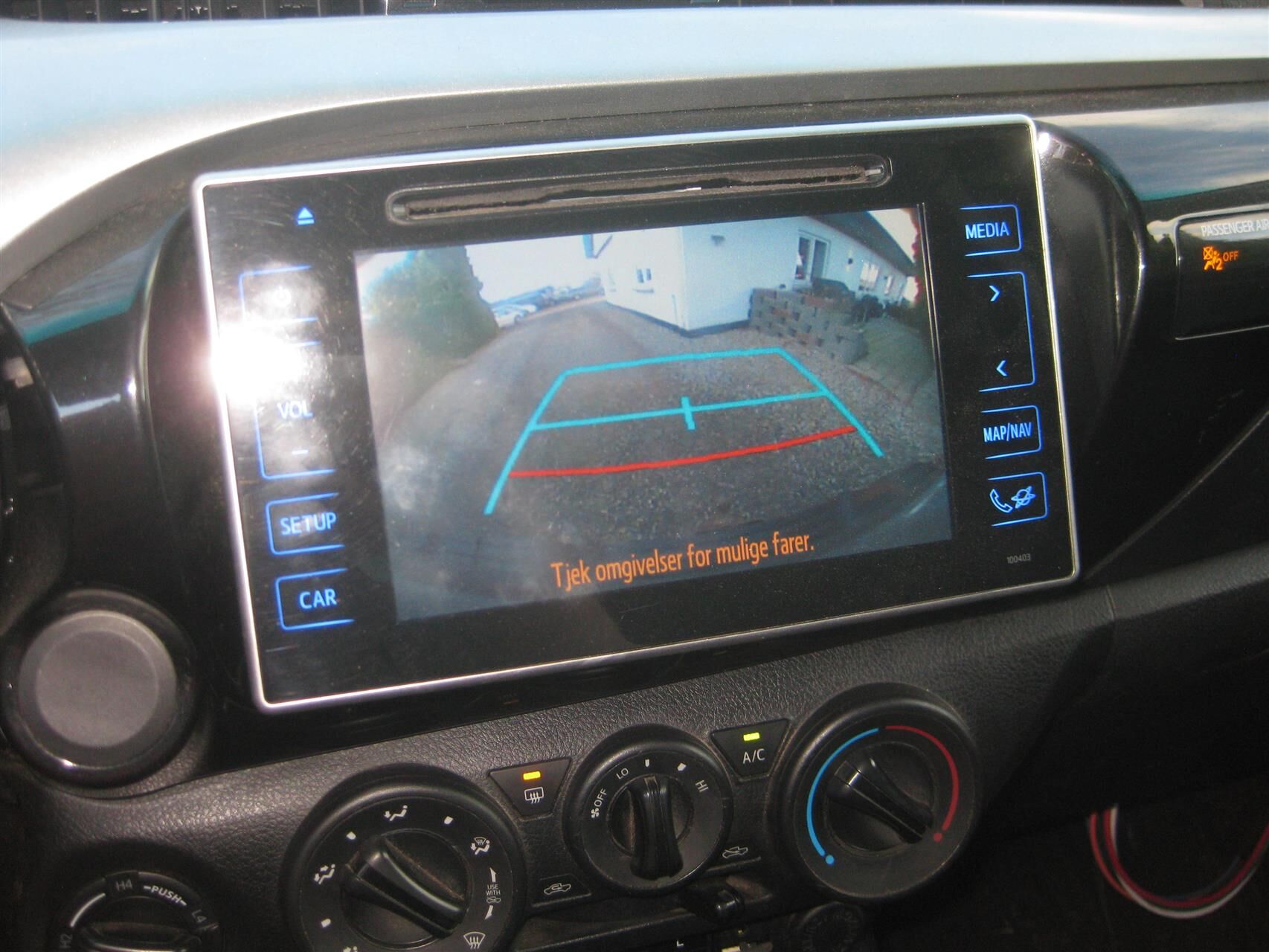 Billede af Toyota HiLux Extra Cab 2,4 D-4D T3 Safety Sense 4x4 150HK Pick-Up