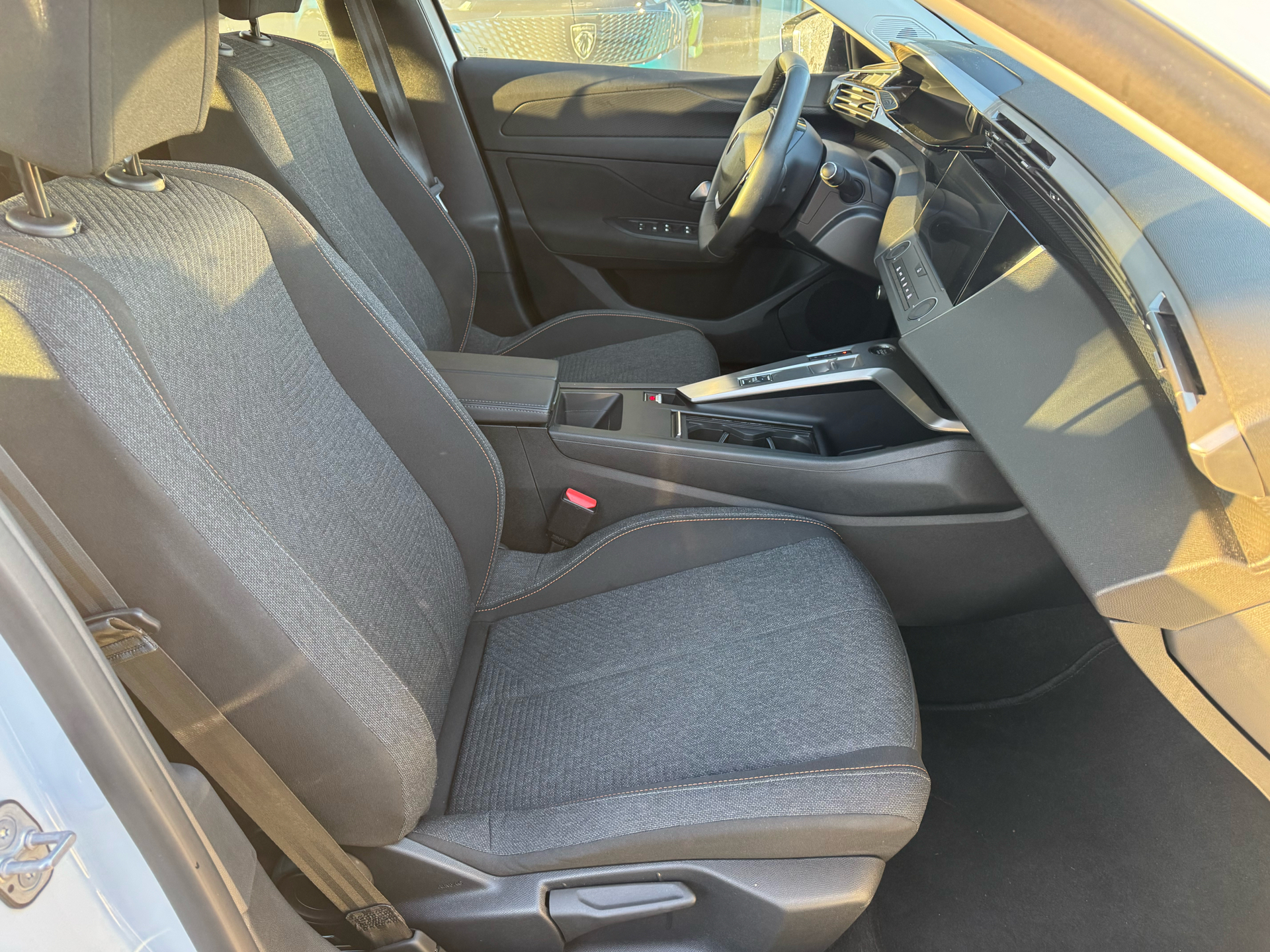 Billede af Peugeot e-308 SW EL Style 156HK Stc Aut.