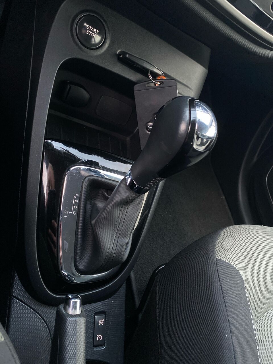 Billede af Renault Captur 1,2 TCE Expression EDC 120HK 5d 6g Aut.