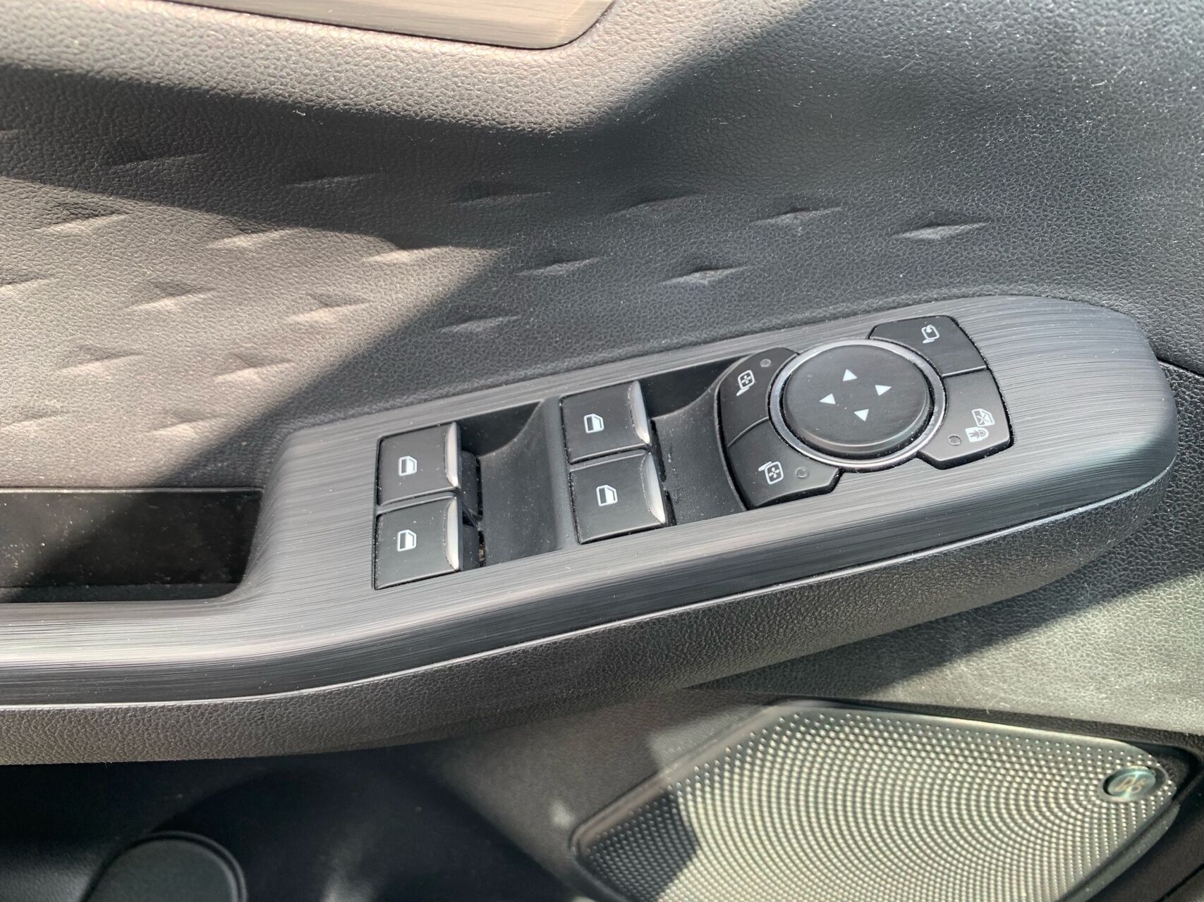 Billede af Ford Kuga 2,5 Plugin-hybrid Titanium CVT 225HK 5d Trinl. Gear