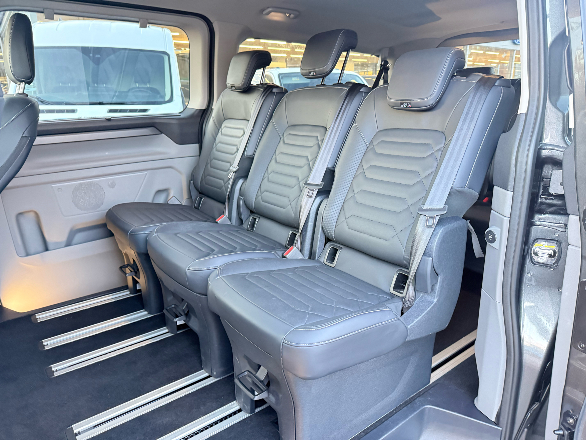 Billede af Ford Tourneo Custom 340 L2H1 2,5 Plugin-hybrid Titanium X CVT 233HK Aut.