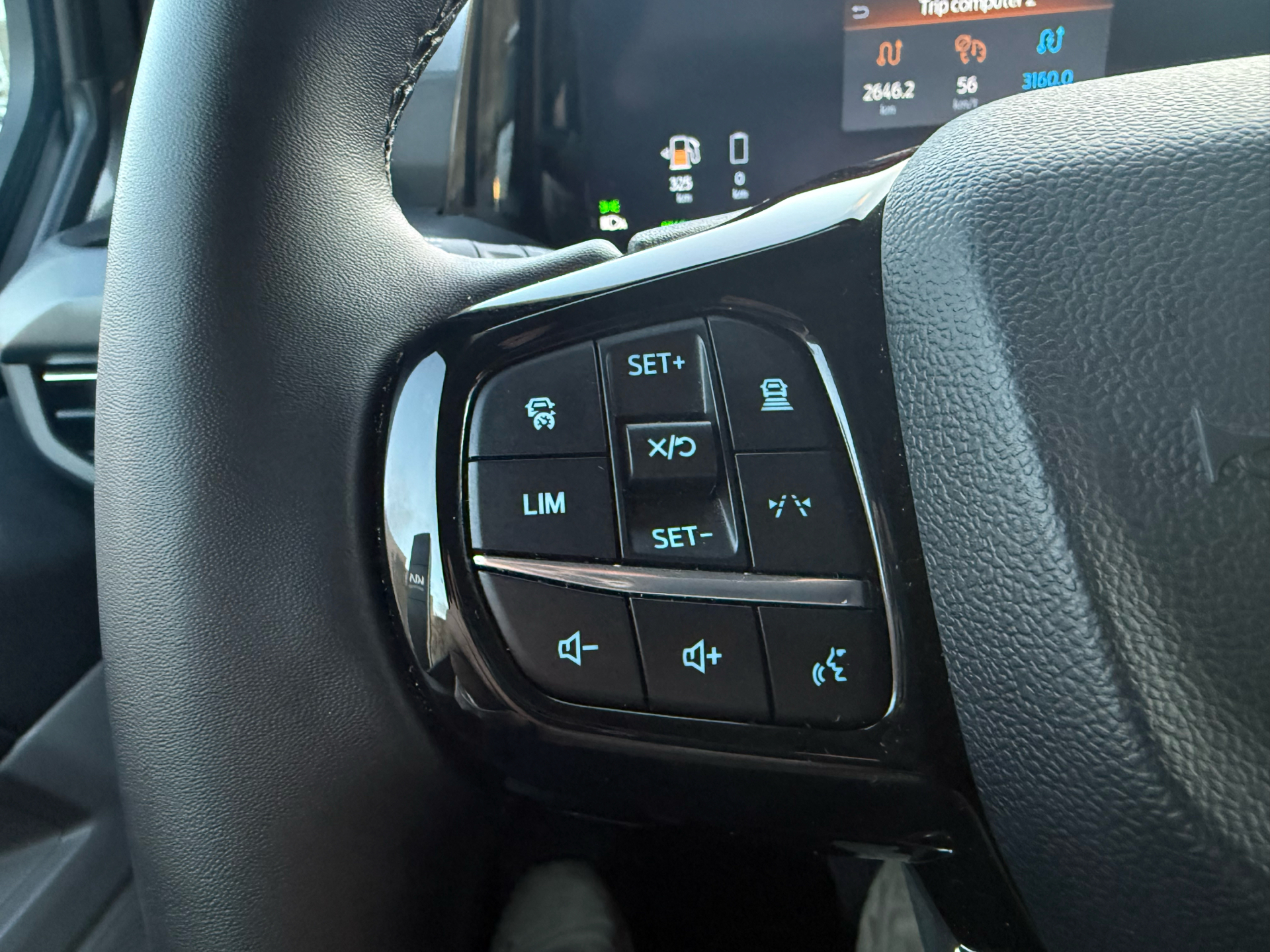 Billede af Ford Tourneo Custom 340 L2H1 2,5 Plugin-hybrid Titanium X CVT 233HK Aut.