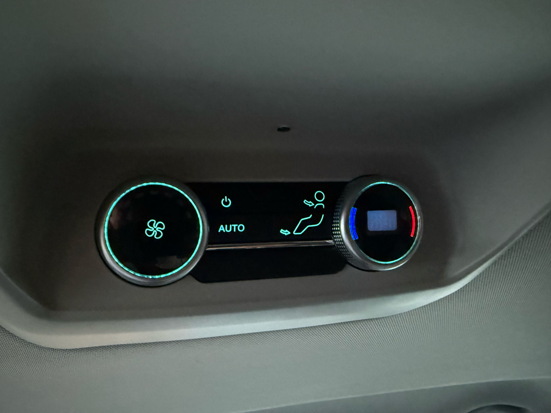 Billede af Ford Tourneo Custom 340 L2H1 2,5 Plugin-hybrid Titanium X CVT 233HK Aut.