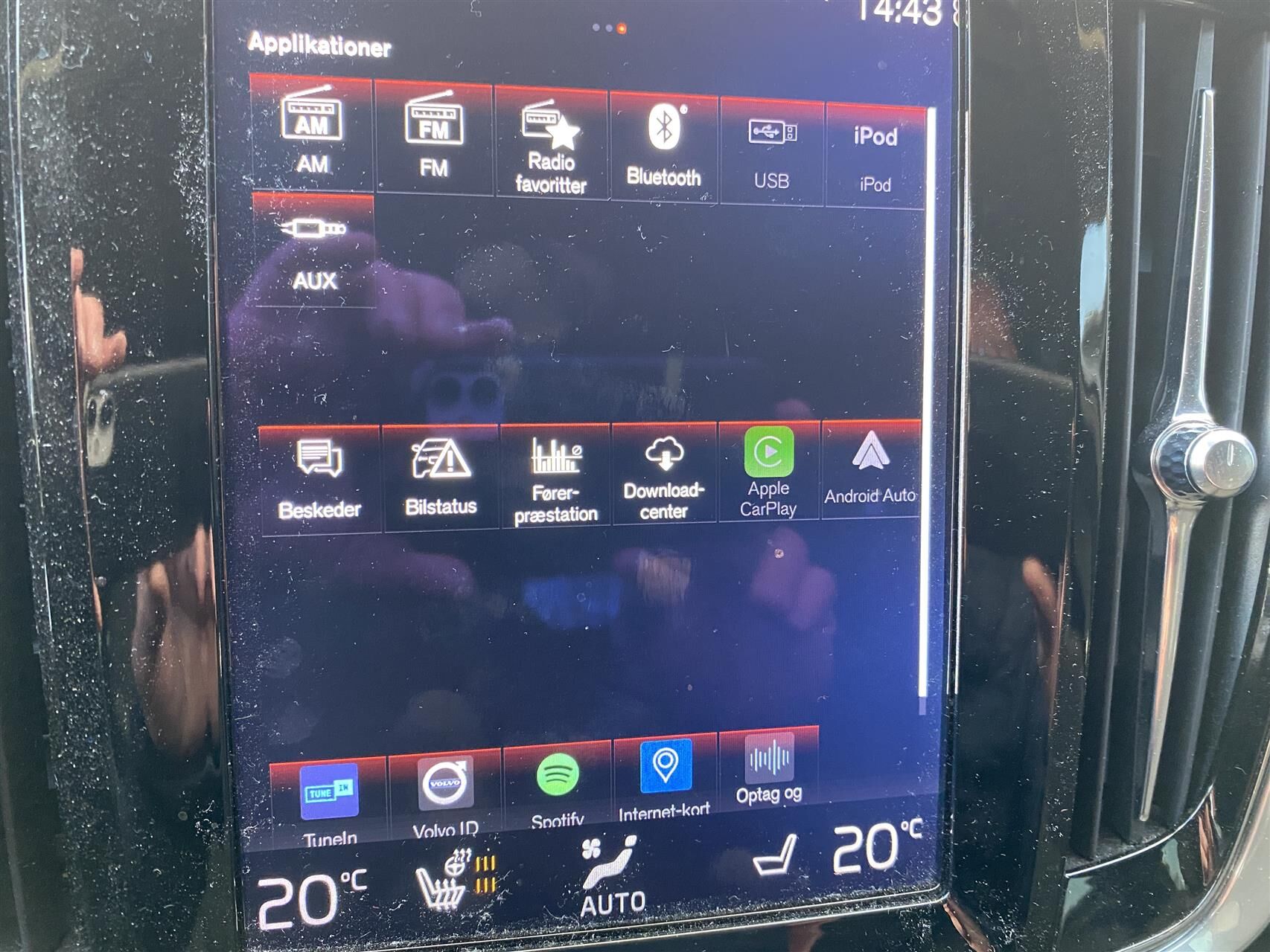 Billede af Volvo V90 2,0 T5 Momentum 254HK Stc 8g Aut.