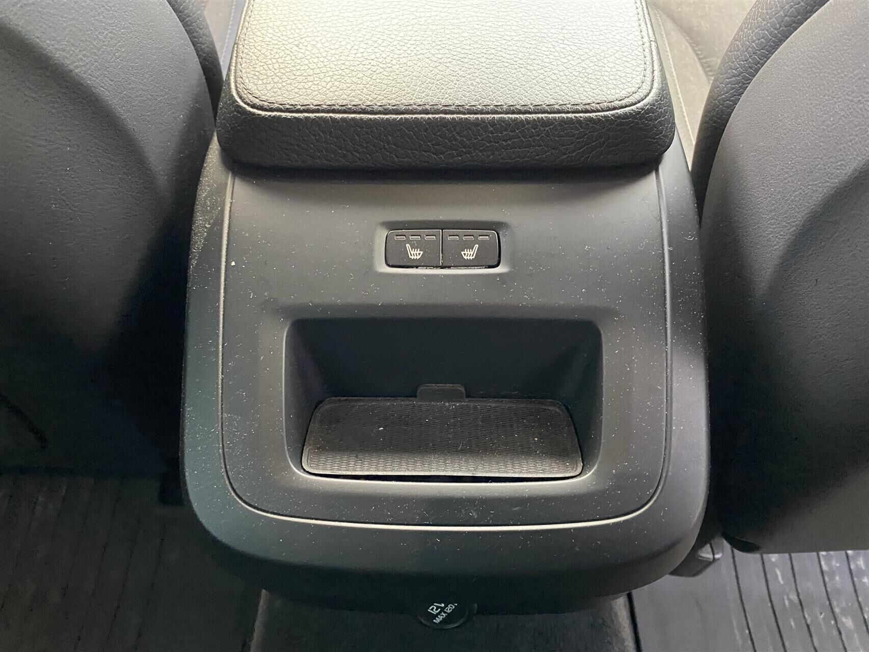 Billede af Volvo V90 2,0 T5 Momentum 254HK Stc 8g Aut.