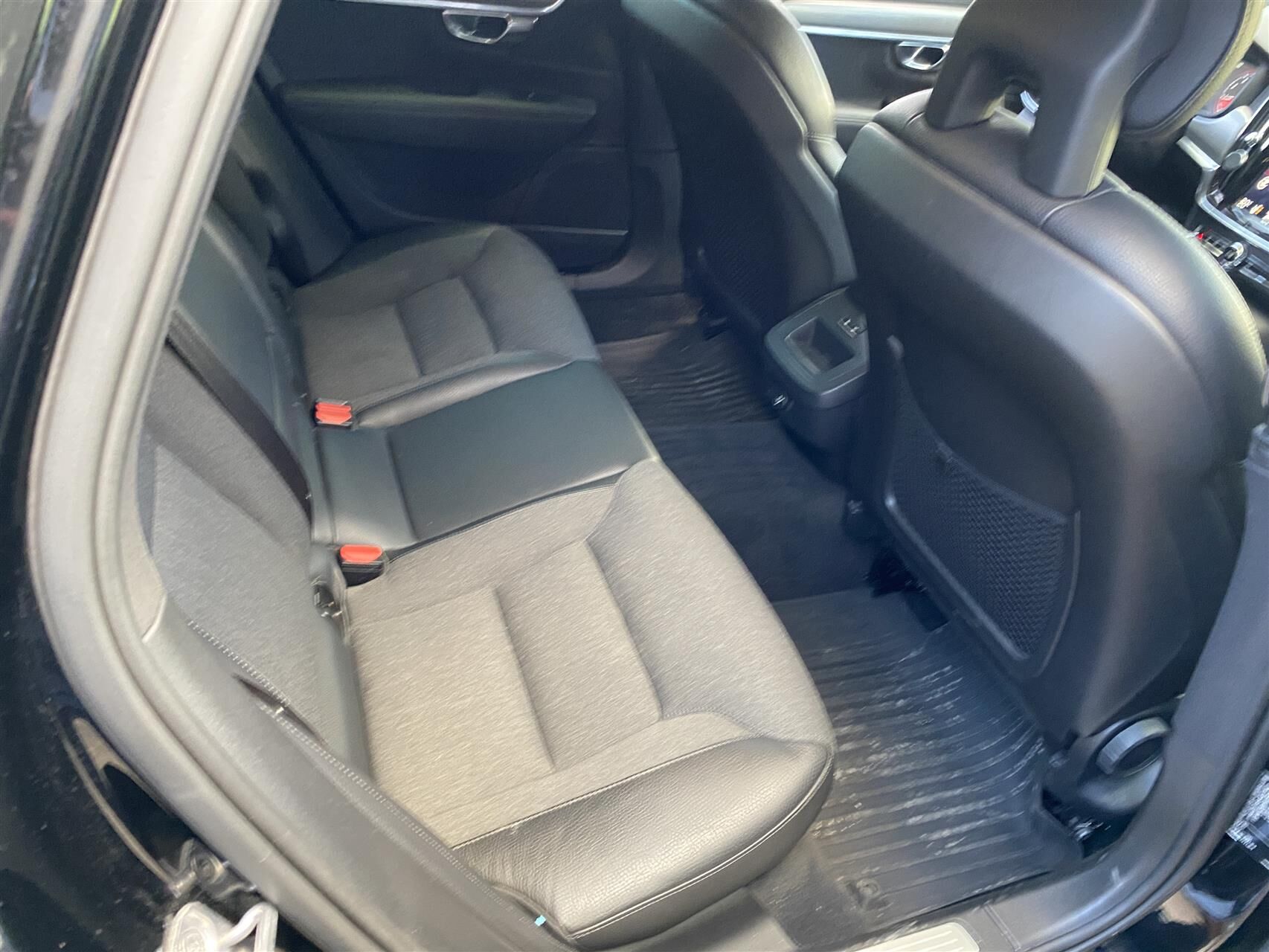 Billede af Volvo V90 2,0 T5 Momentum 254HK Stc 8g Aut.