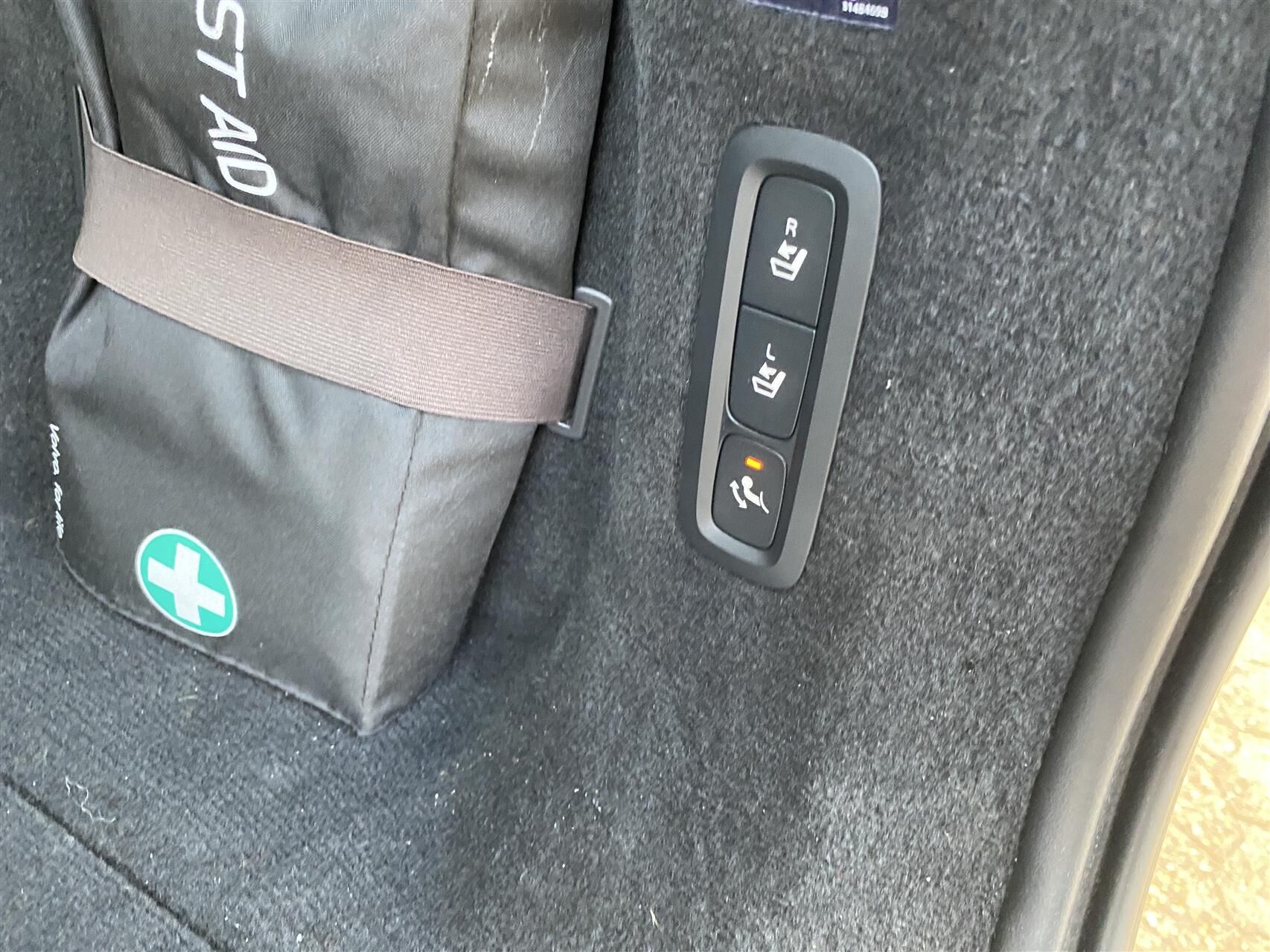 Billede af Volvo V90 2,0 T5 Momentum 254HK Stc 8g Aut.