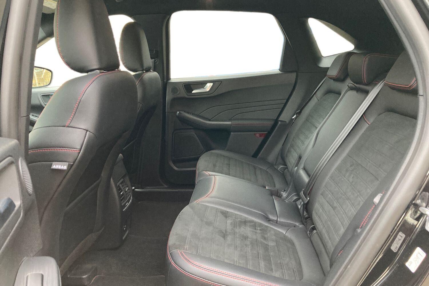 Billede af Ford Kuga 2,5 Plugin-hybrid ST-Line X CVT 225HK 5d Trinl. Gear