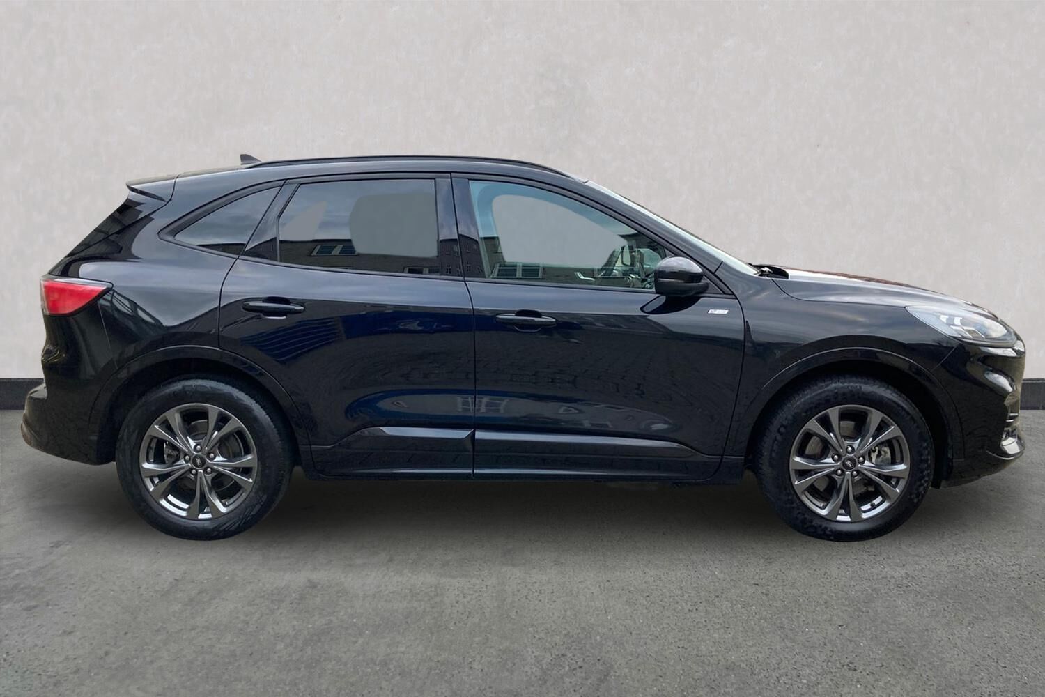 Billede af Ford Kuga 2,5 Plugin-hybrid ST-Line X CVT 225HK 5d Trinl. Gear