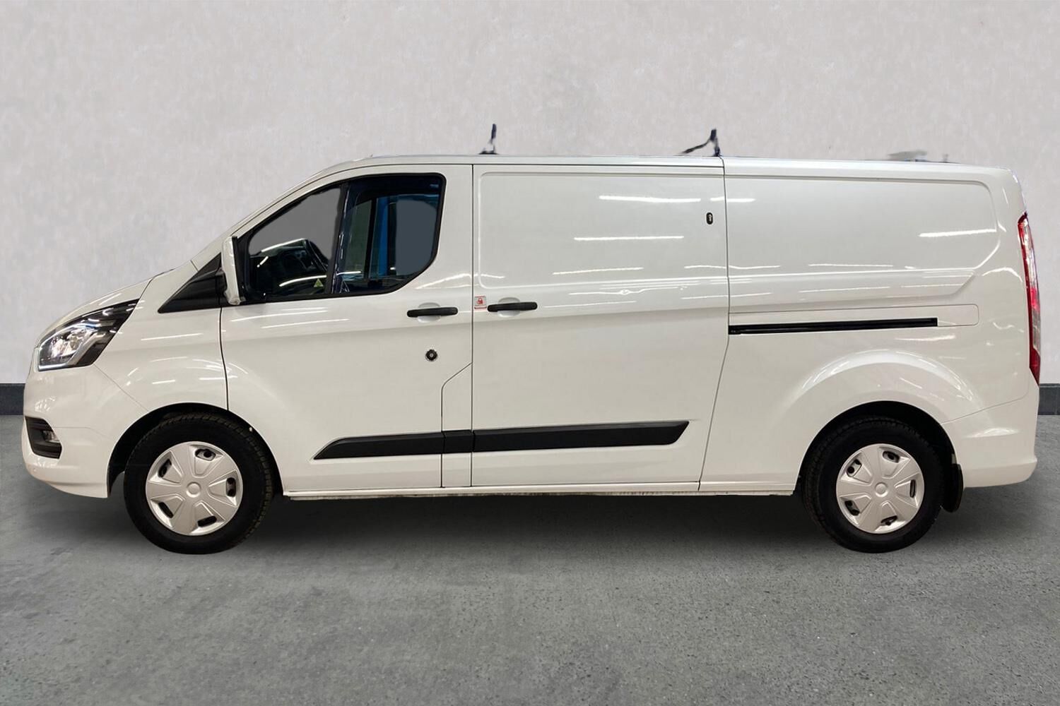 Billede af Ford Transit Custom 320 L2H1 2,0 TDCi Trend 130HK Van 6g Aut.