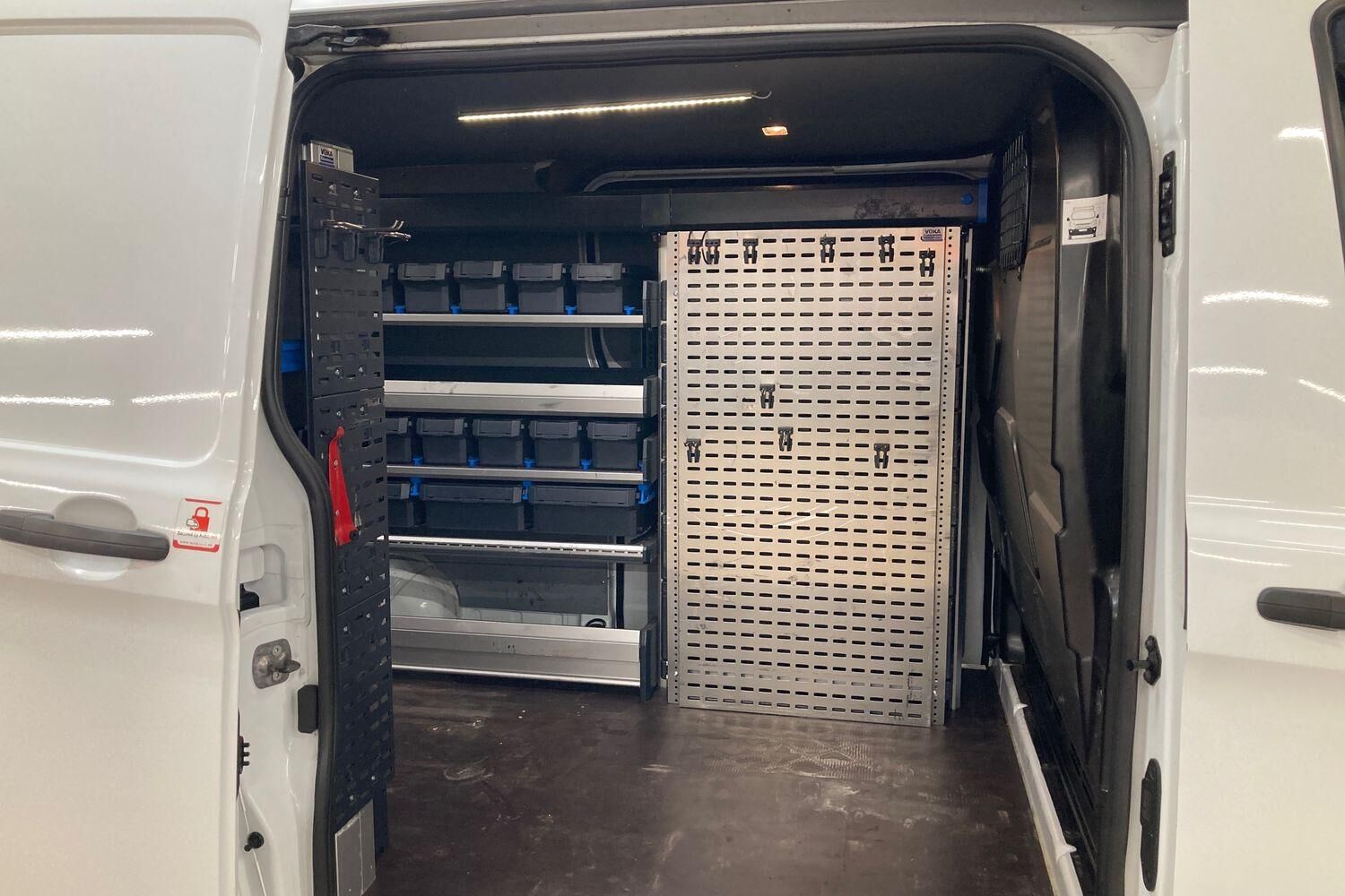 Billede af Ford Transit Custom 320 L2H1 2,0 TDCi Trend 130HK Van 6g Aut.