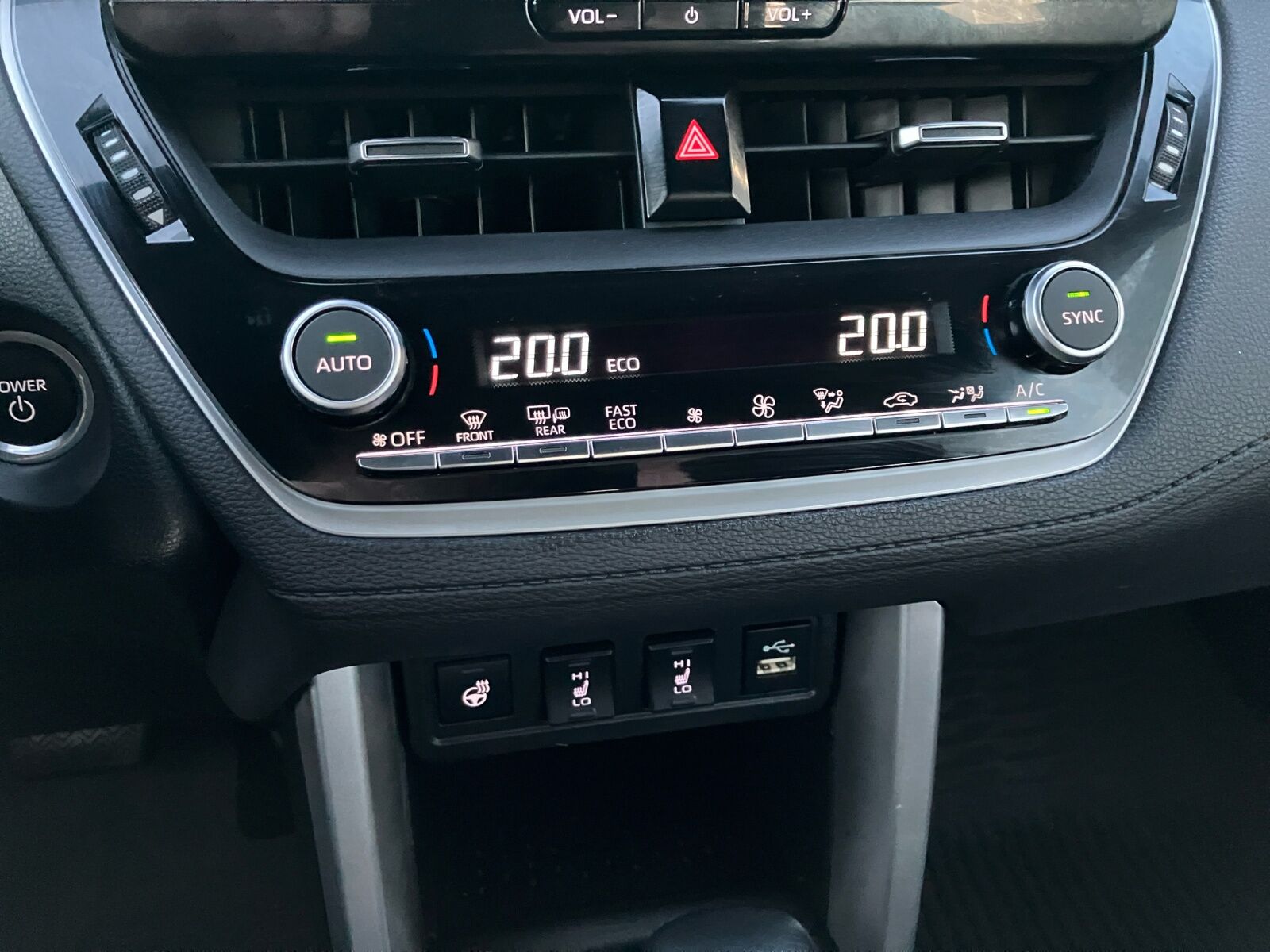 Billede af Toyota Corolla Cross 1,8 Hybrid Active 140HK 5d Aut.