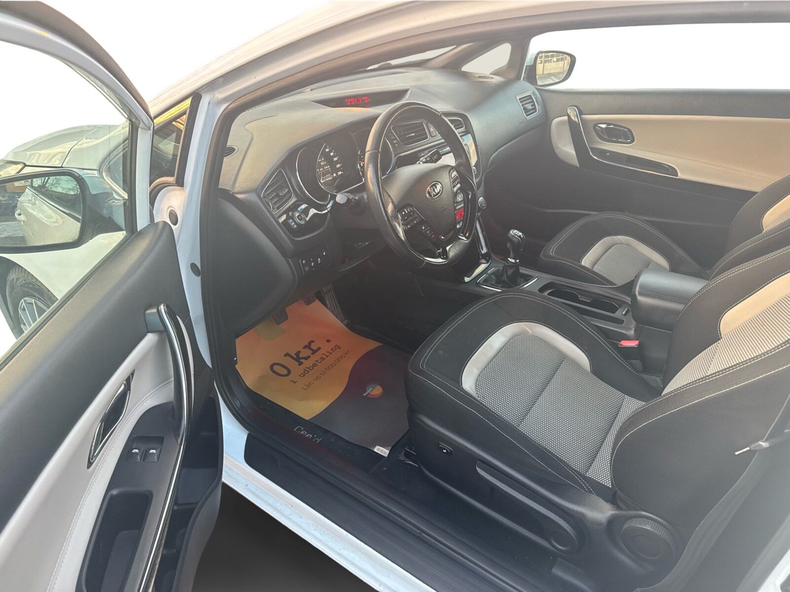 Billede af Kia Pro Ceed 1,6 CRDI Premium 128HK 3d 6g