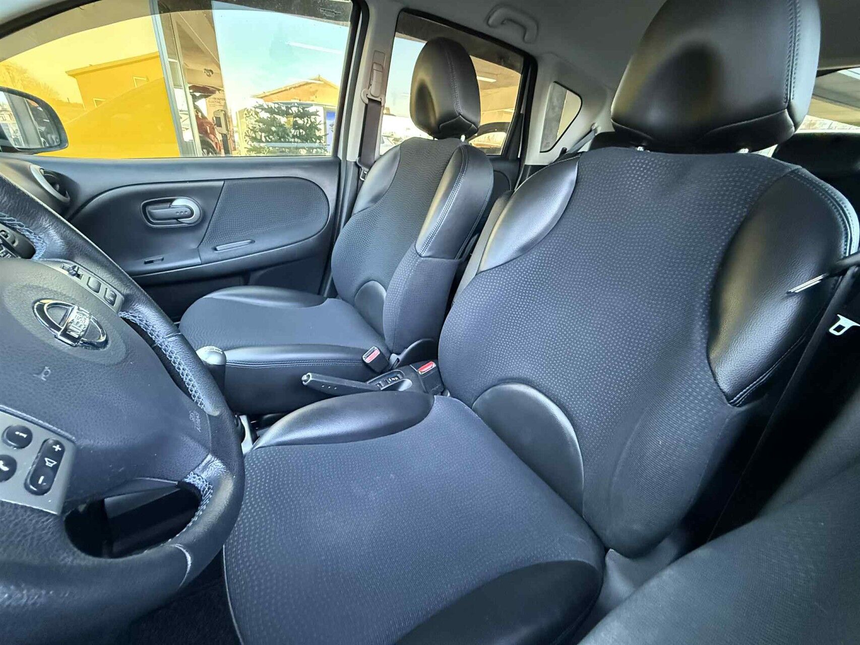 Billede af Nissan Note 1,4 16V Select Edition 88HK 5d