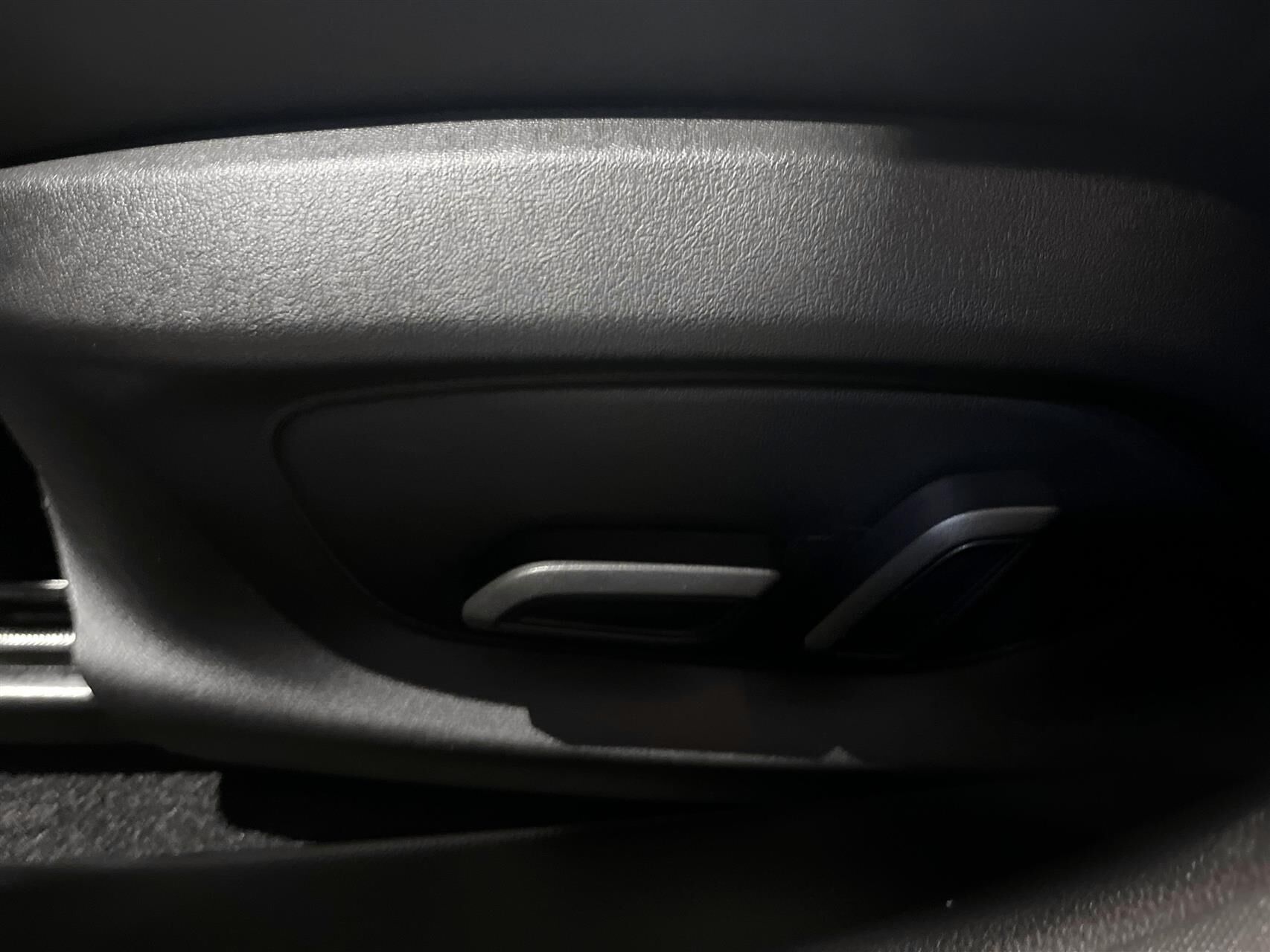 Billede af MG MG4 Electric EL Luxury Long Range 204HK 5d Aut.