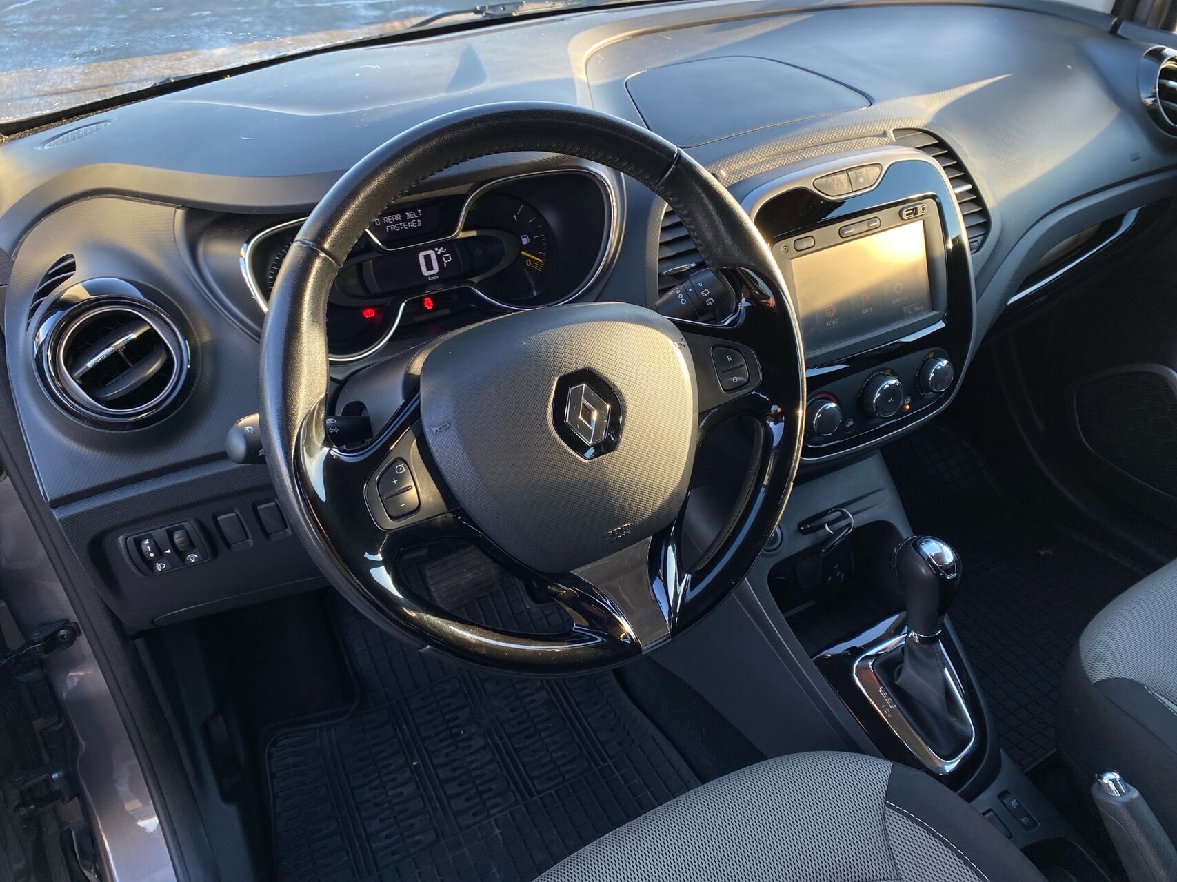 Billede af Renault Captur 1,2 TCE Expression EDC 120HK 5d 6g Aut.