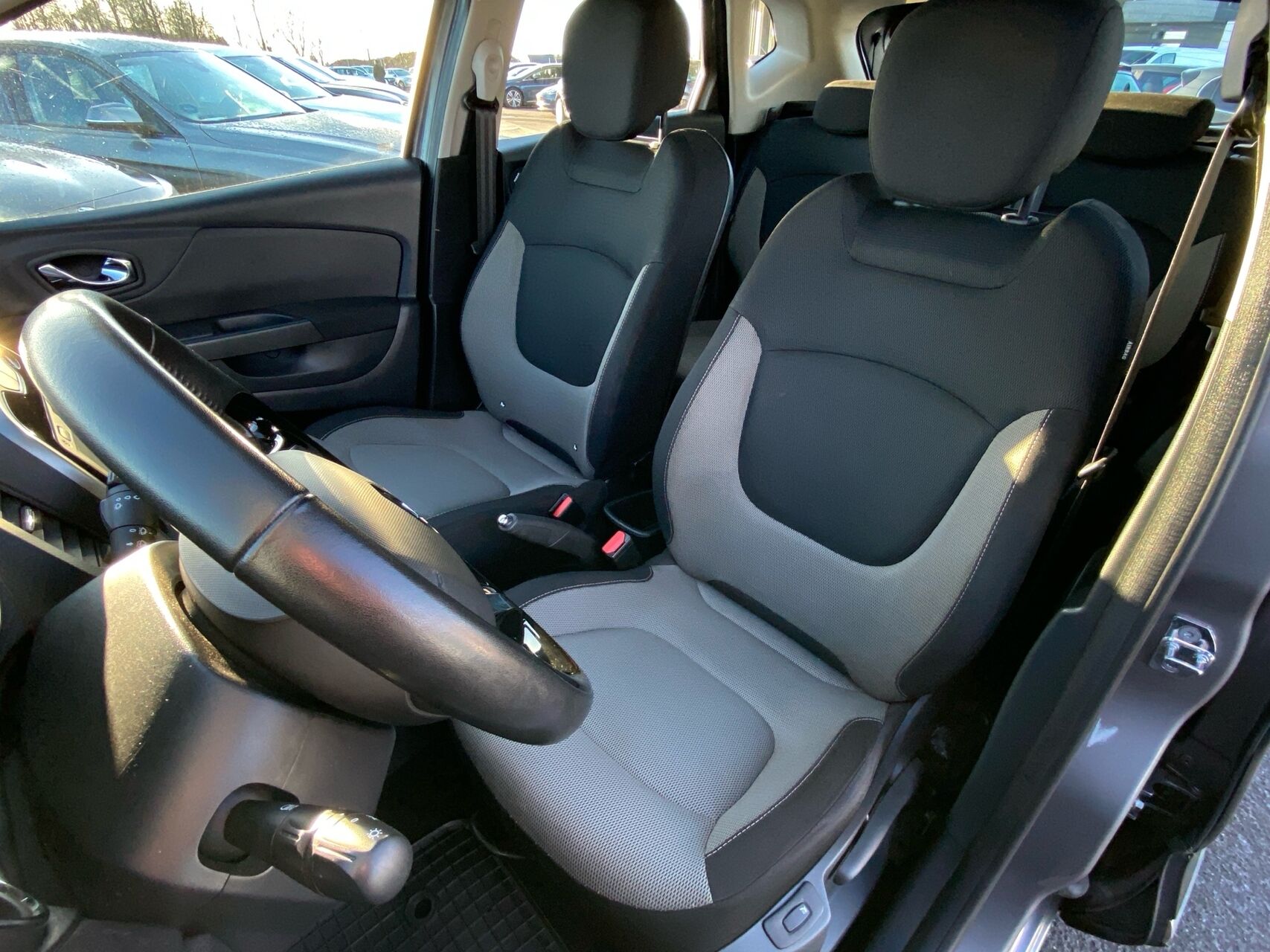 Billede af Renault Captur 1,2 TCE Expression EDC 120HK 5d 6g Aut.