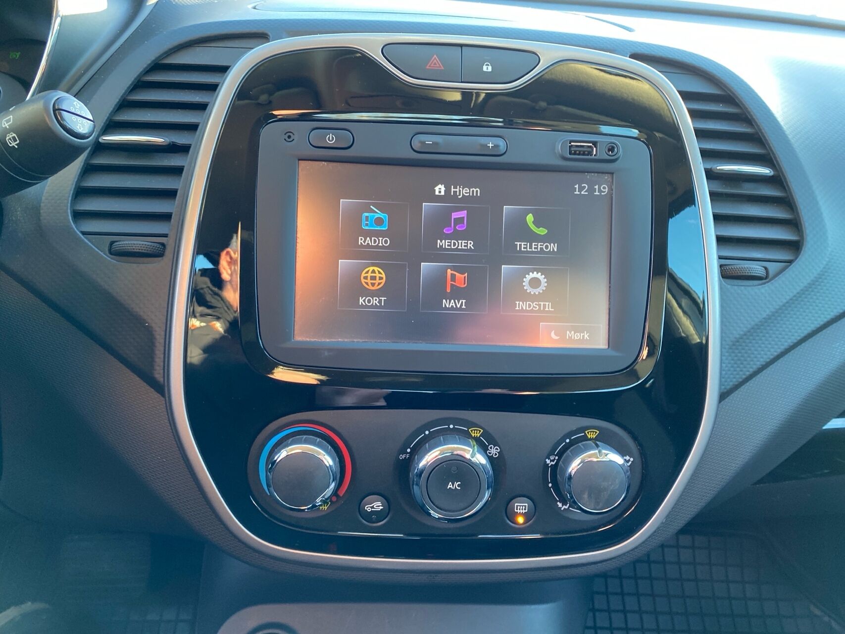 Billede af Renault Captur 1,2 TCE Expression EDC 120HK 5d 6g Aut.