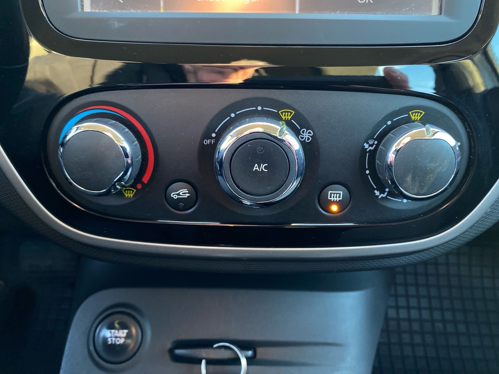 Billede af Renault Captur 1,2 TCE Expression EDC 120HK 5d 6g Aut.