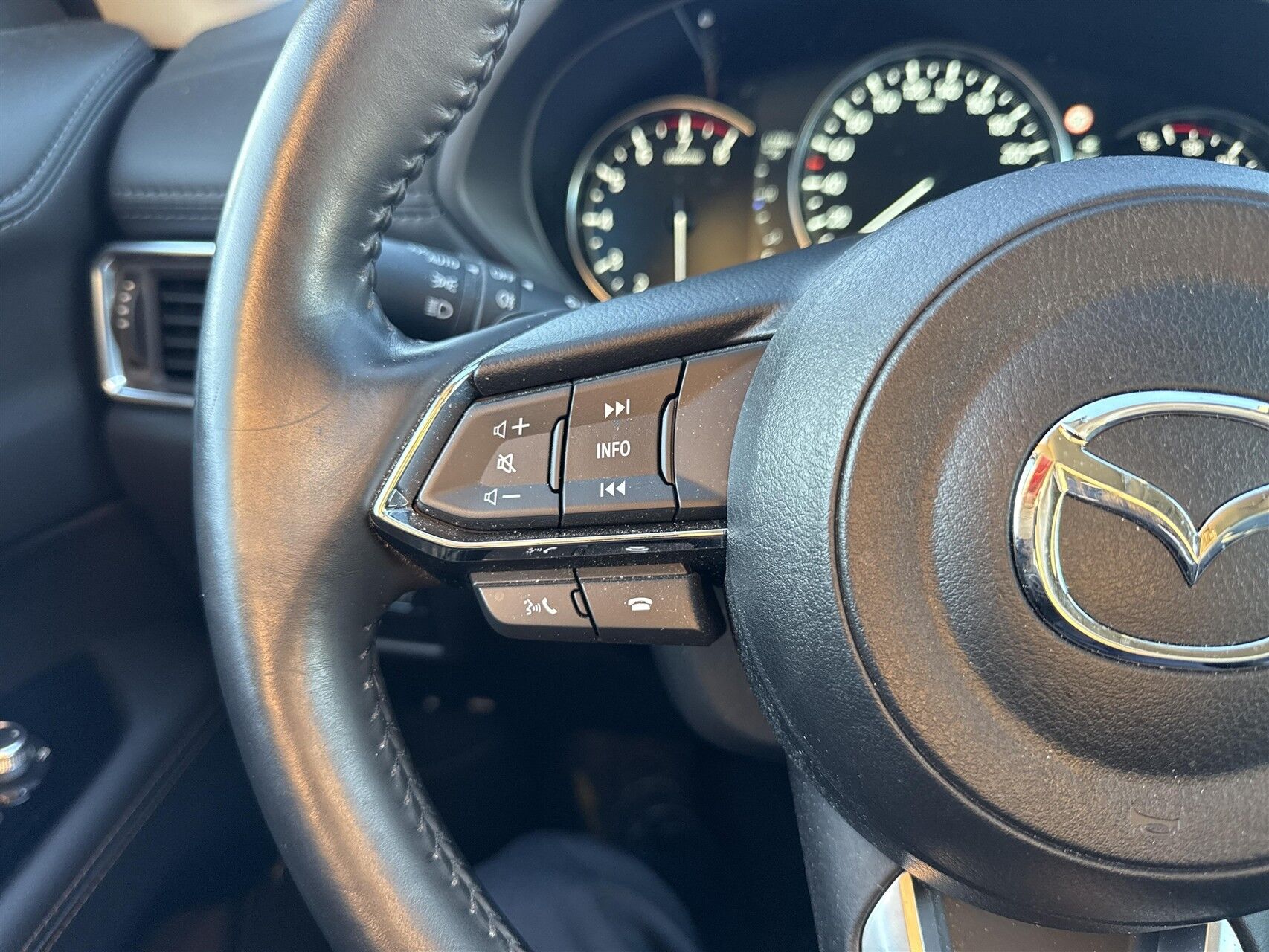 Billede af Mazda CX-5 2,0 e-Skyactiv-G  Mild hybrid Exclusive-Line 165HK 5d 6g Aut.