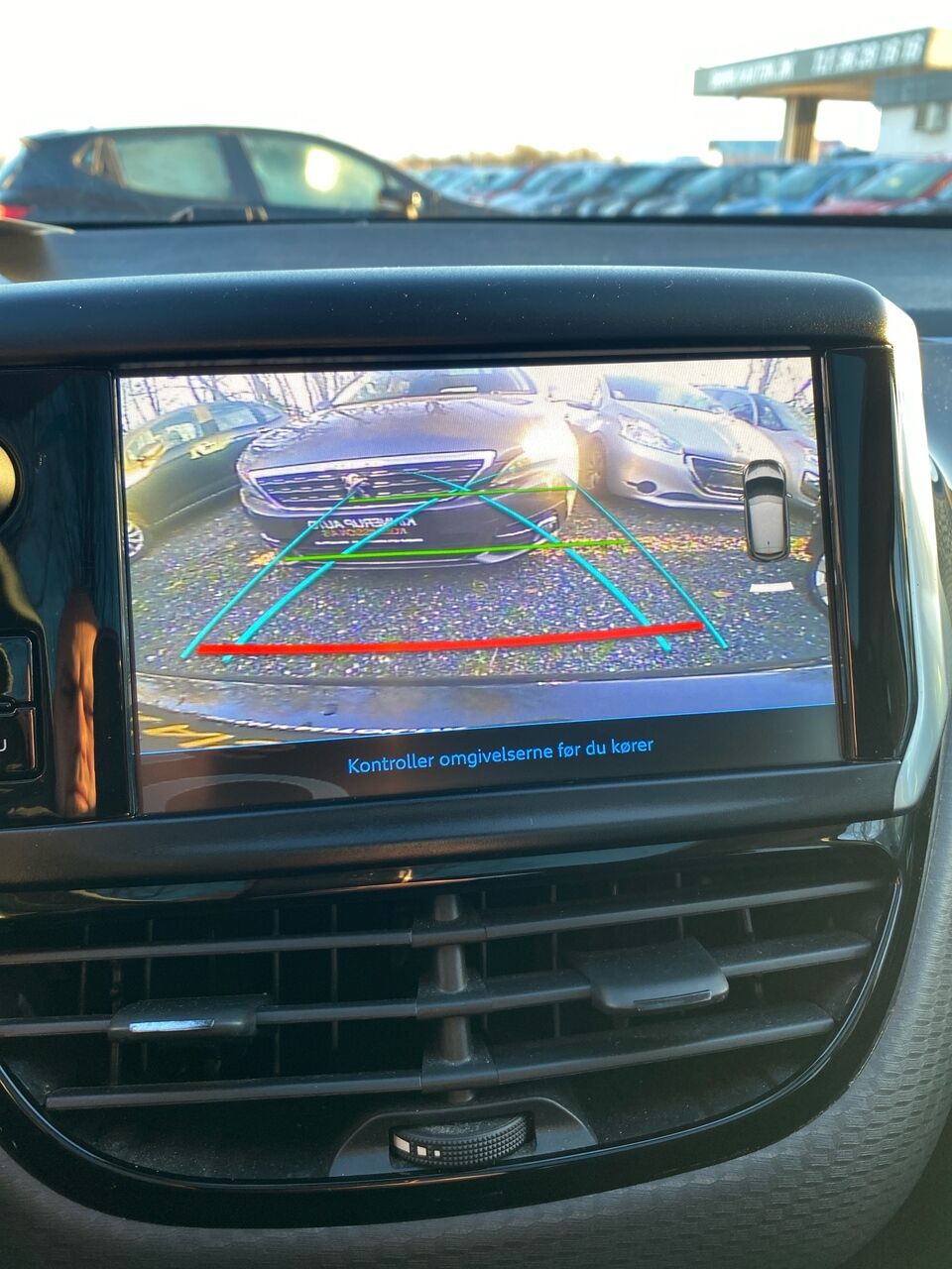 Billede af Peugeot 208 1,6 BlueHDi Desire Sky 100HK 5d