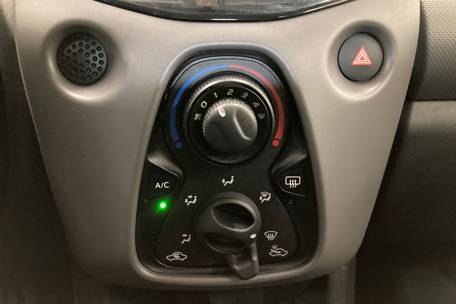 Billede af Peugeot 108 1,0 e-Vti Active+ 72HK 5d