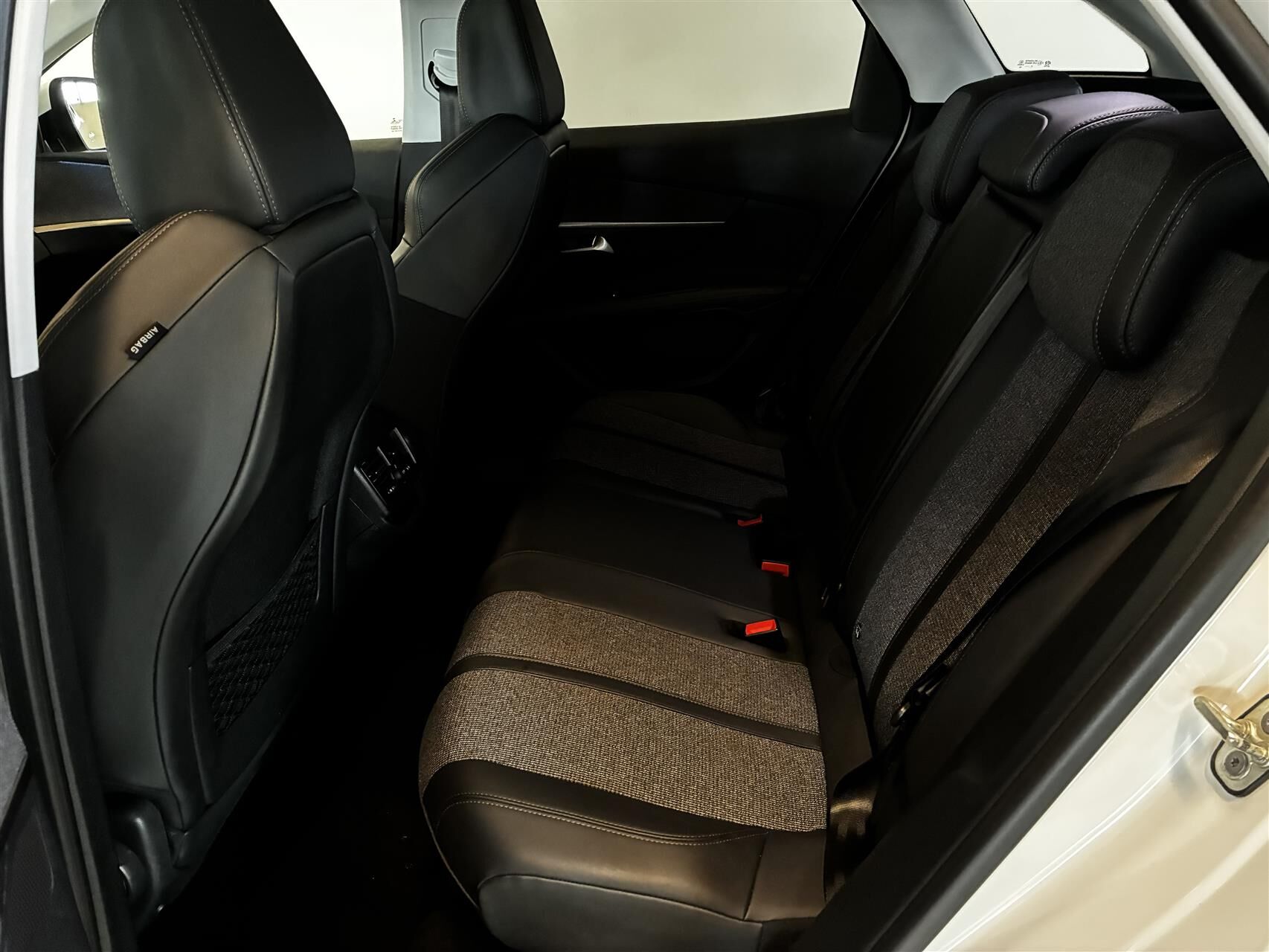 Billede af Peugeot 3008 1,5 BlueHDi Allure LTD EAT8 130HK 5d 8g Aut.