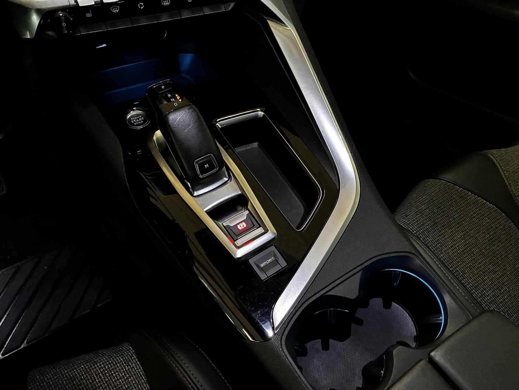 Billede af Peugeot 3008 1,5 BlueHDi Allure LTD EAT8 130HK 5d 8g Aut.