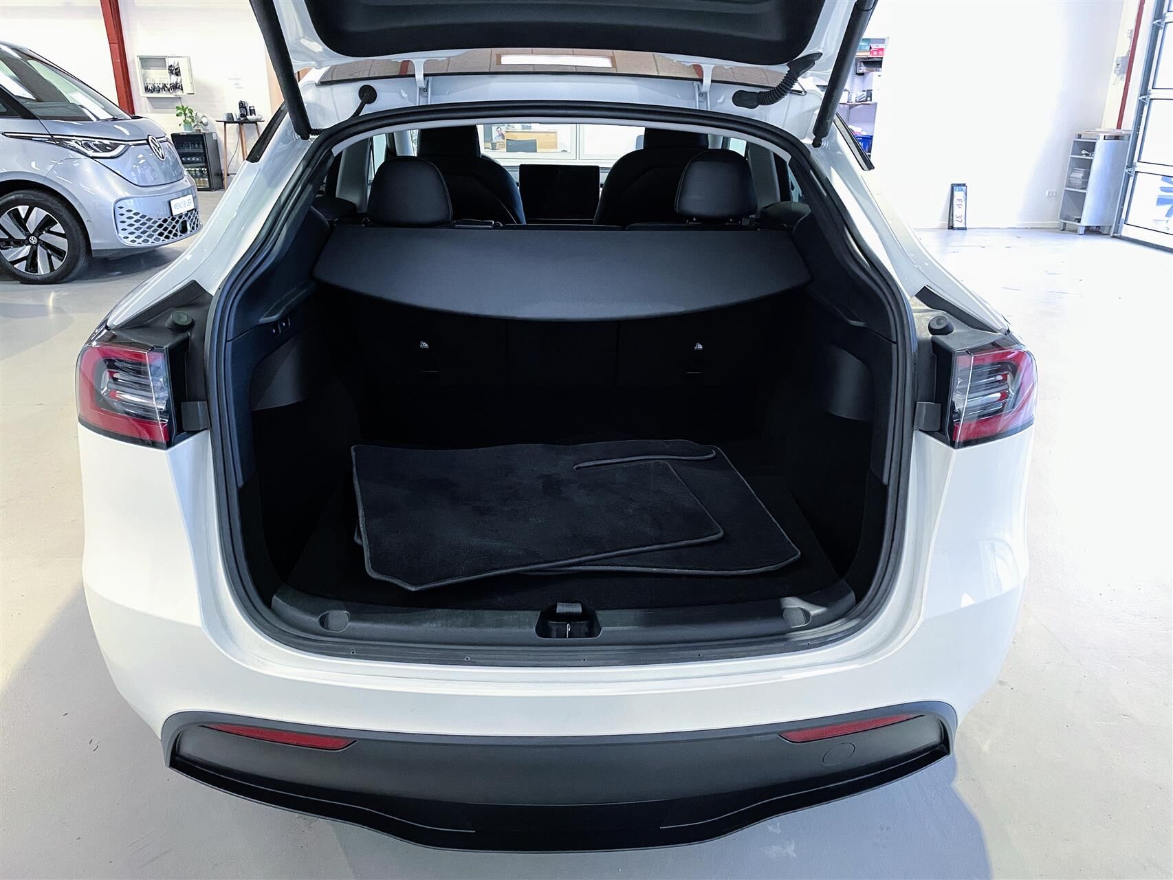 Billede af Tesla Model Y EL RWD 299HK 5d Aut.