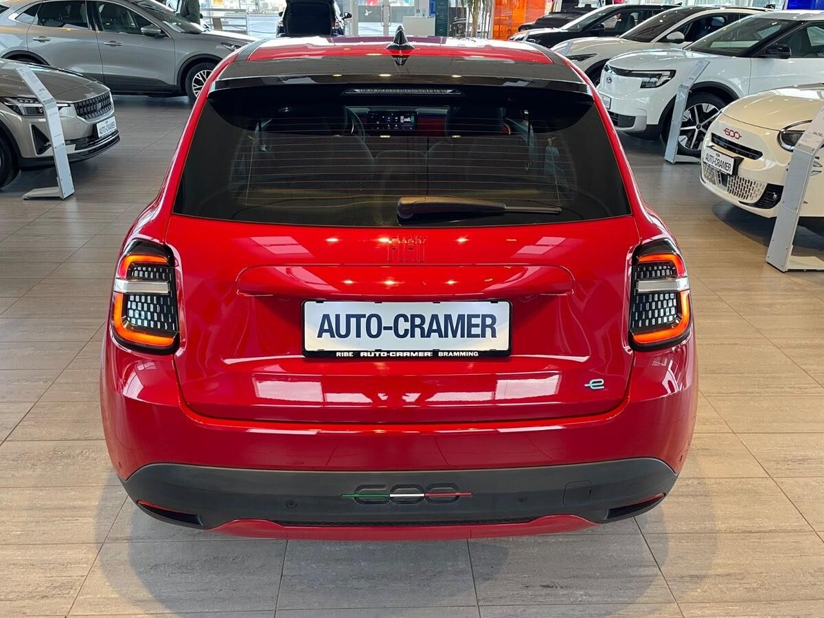 Billede af Fiat 600e EL RED 156HK 5d Aut.