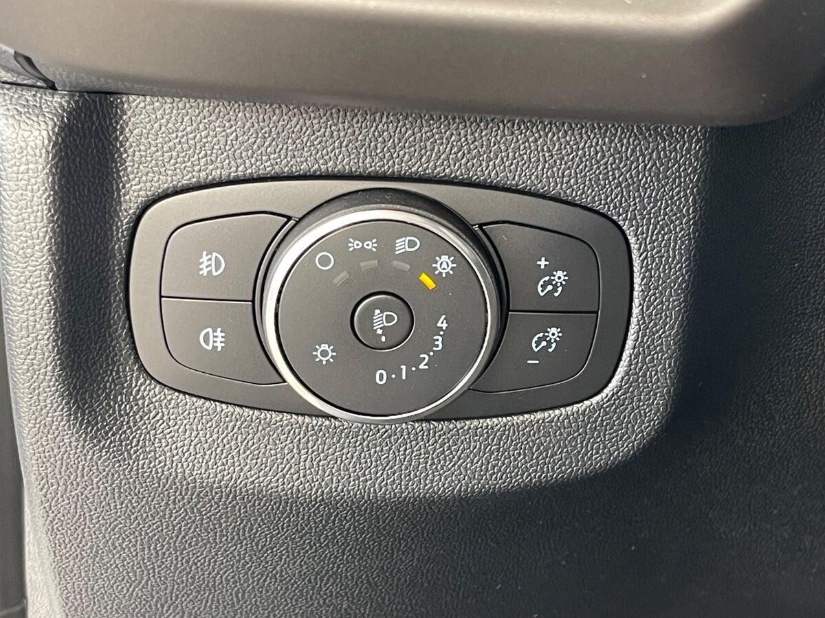 Billede af Ford Transit Courier 1,5 EcoBlue Limited 100HK Van 6g