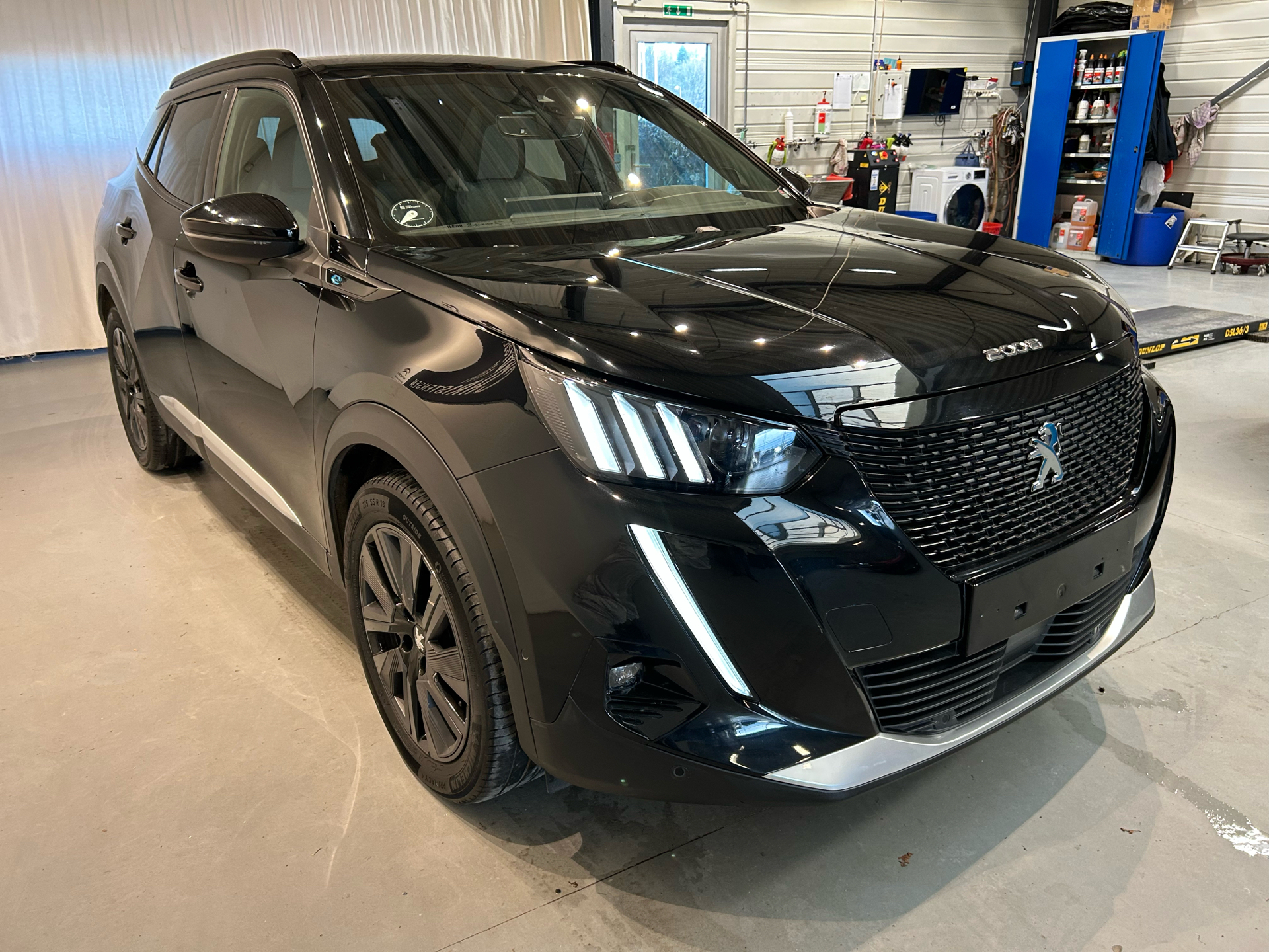 Billede af Peugeot e-2008 EL GT Sky 136HK 5d Aut.