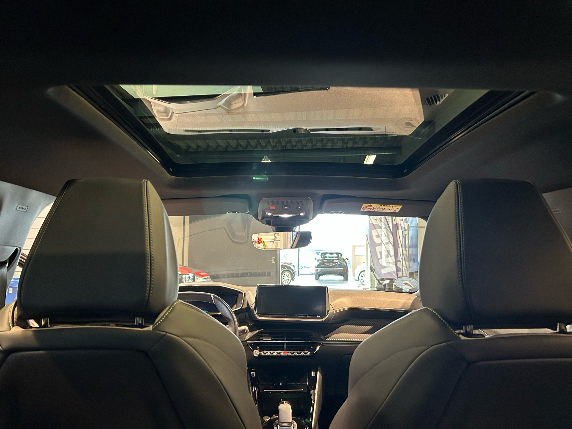 Billede af Peugeot e-2008 EL GT Sky 136HK 5d Aut.