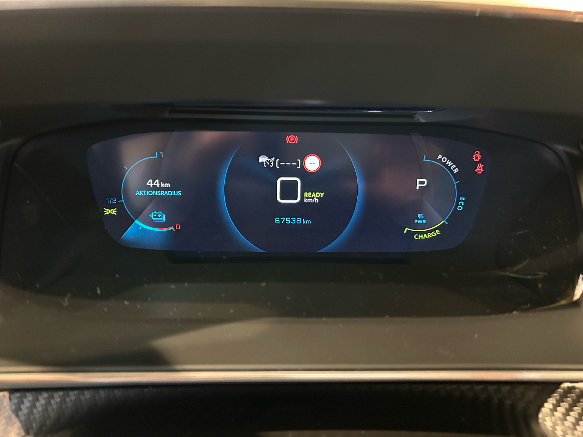 Billede af Peugeot e-2008 EL GT Sky 136HK 5d Aut.