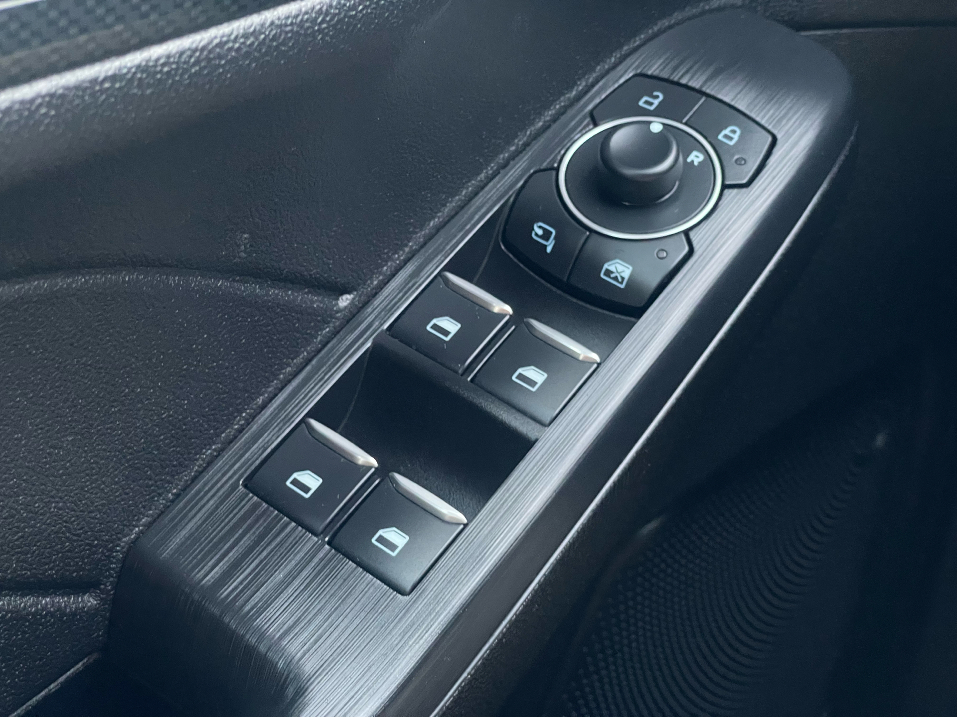 Billede af Ford Kuga 2,5 Plugin-hybrid ST-Line X CVT 225HK 5d Trinl. Gear