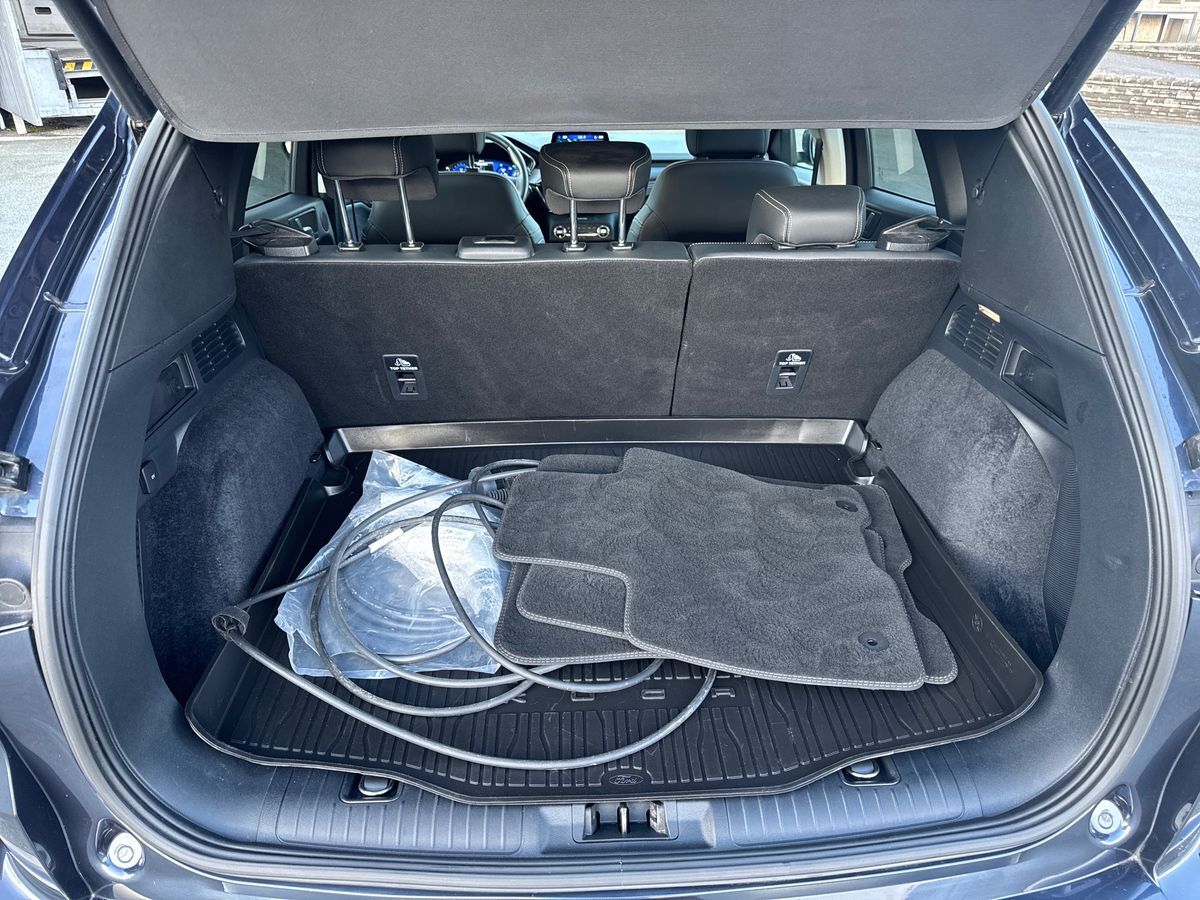 Billede af Ford Kuga 2,5 Plugin-hybrid Vignale CVT 225HK 5d Trinl. Gear