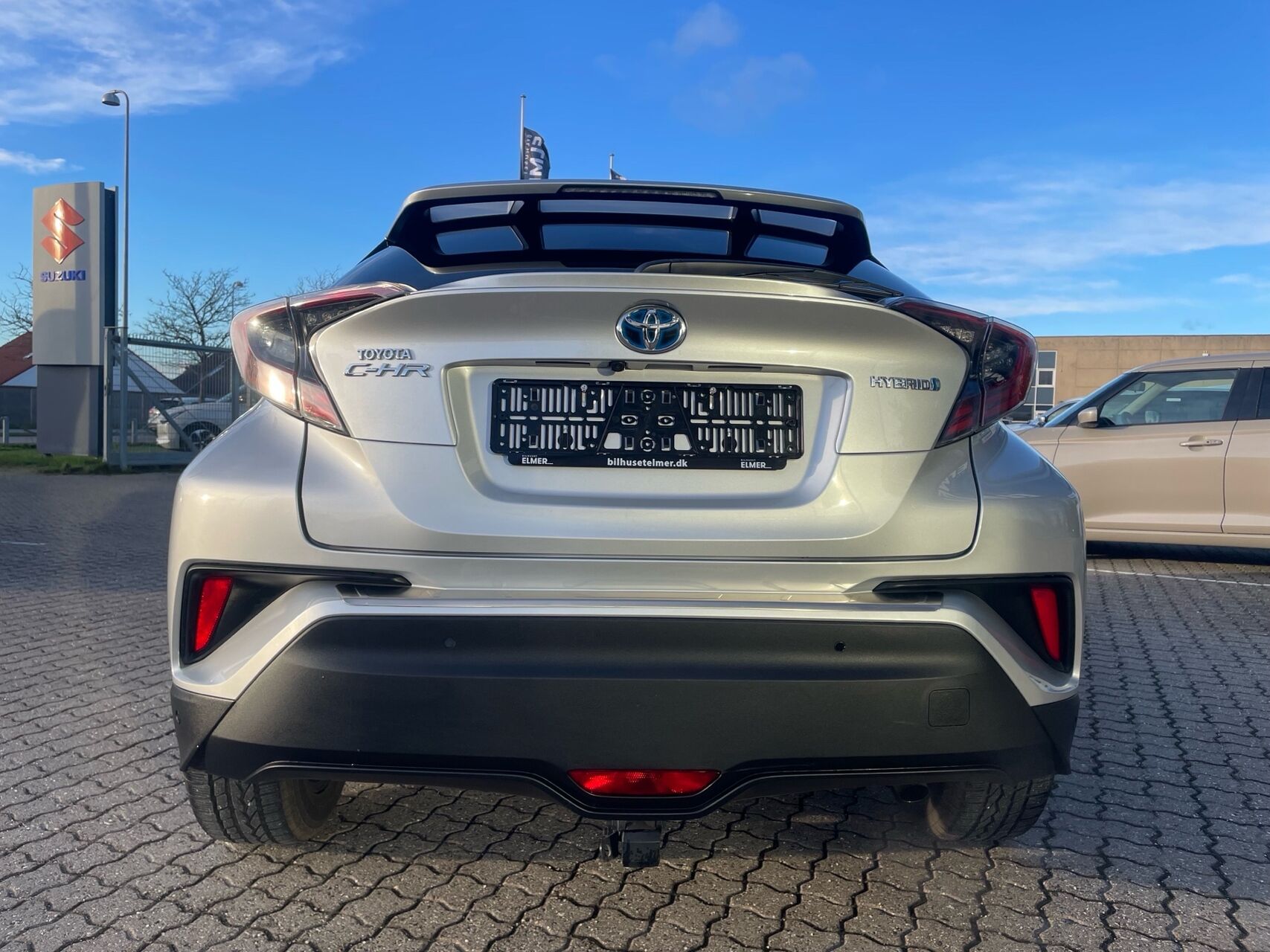 Billede af Toyota C-HR 1,8 Hybrid Premium Selected Multidrive S 122HK 5d Aut.
